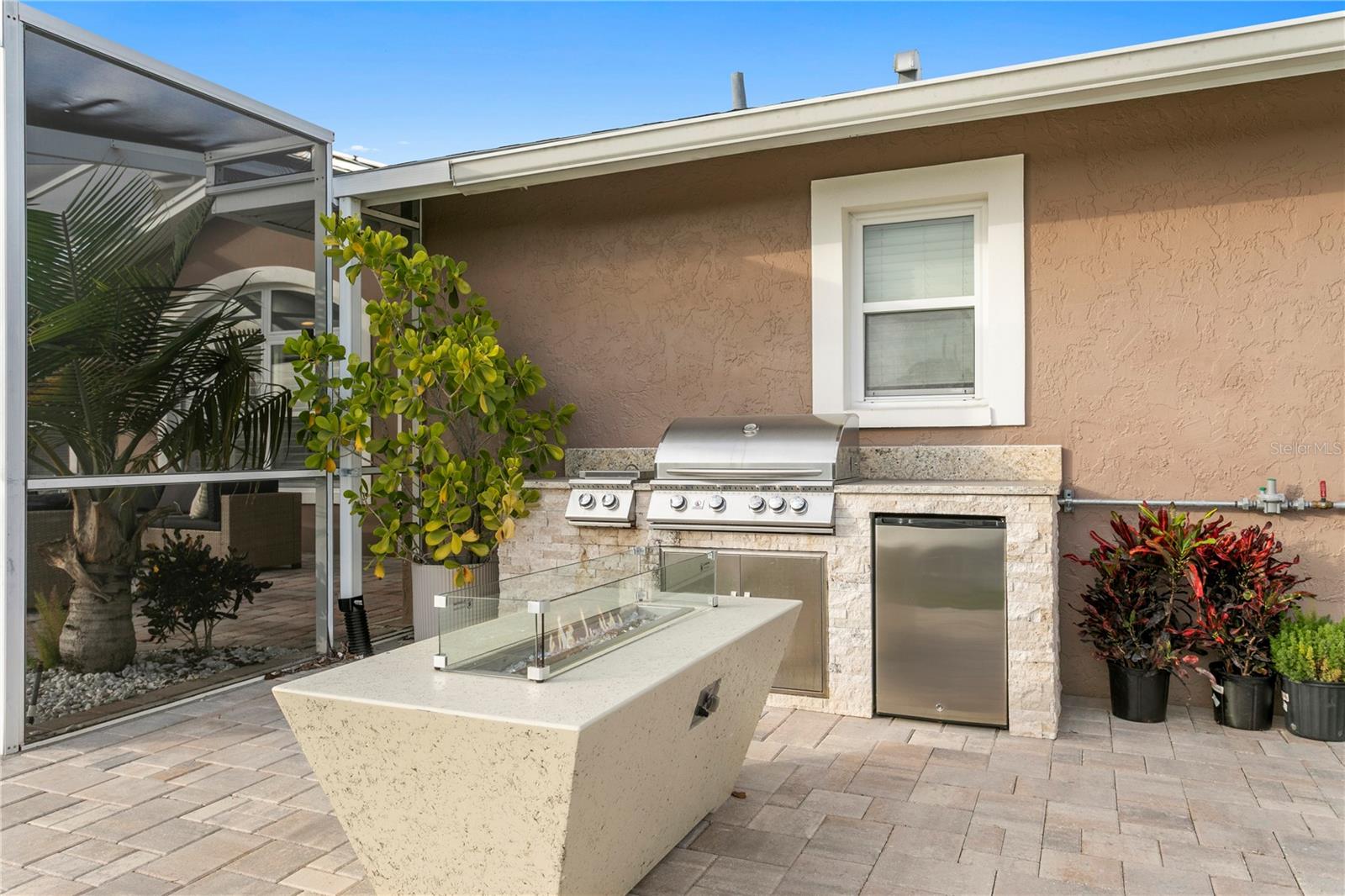 Image 49 of 92 For 1320 52nd Avenue Ne