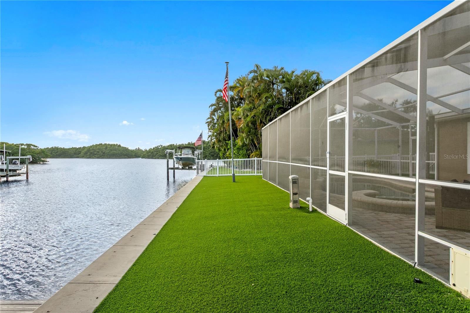 Image 51 of 92 For 1320 52nd Avenue Ne