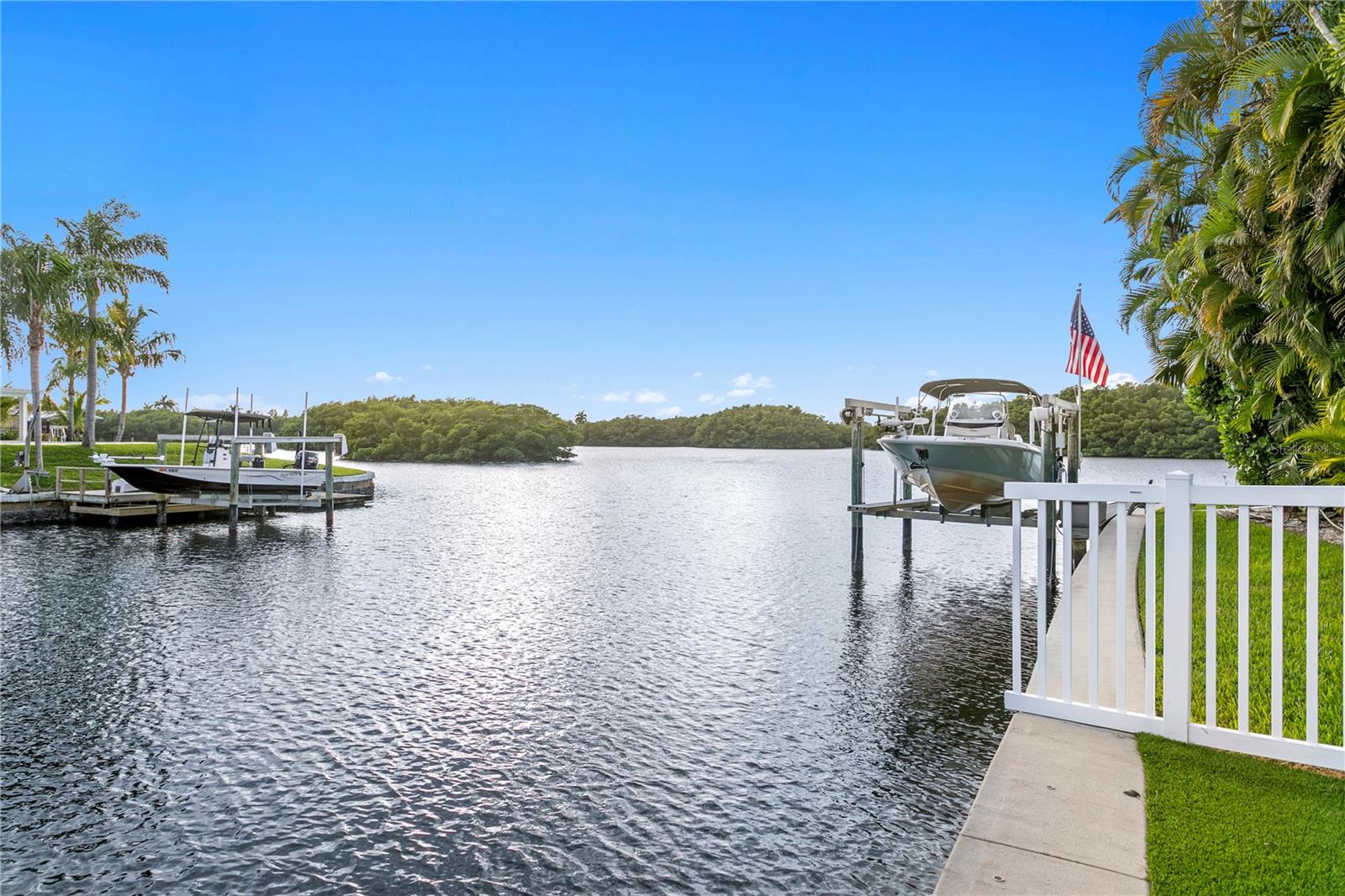 Image 52 of 92 For 1320 52nd Avenue Ne