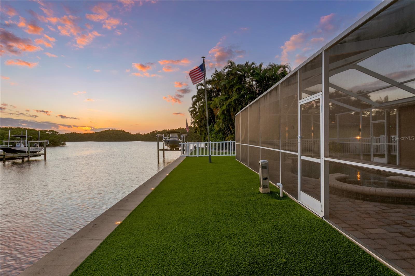 Image 64 of 92 For 1320 52nd Avenue Ne