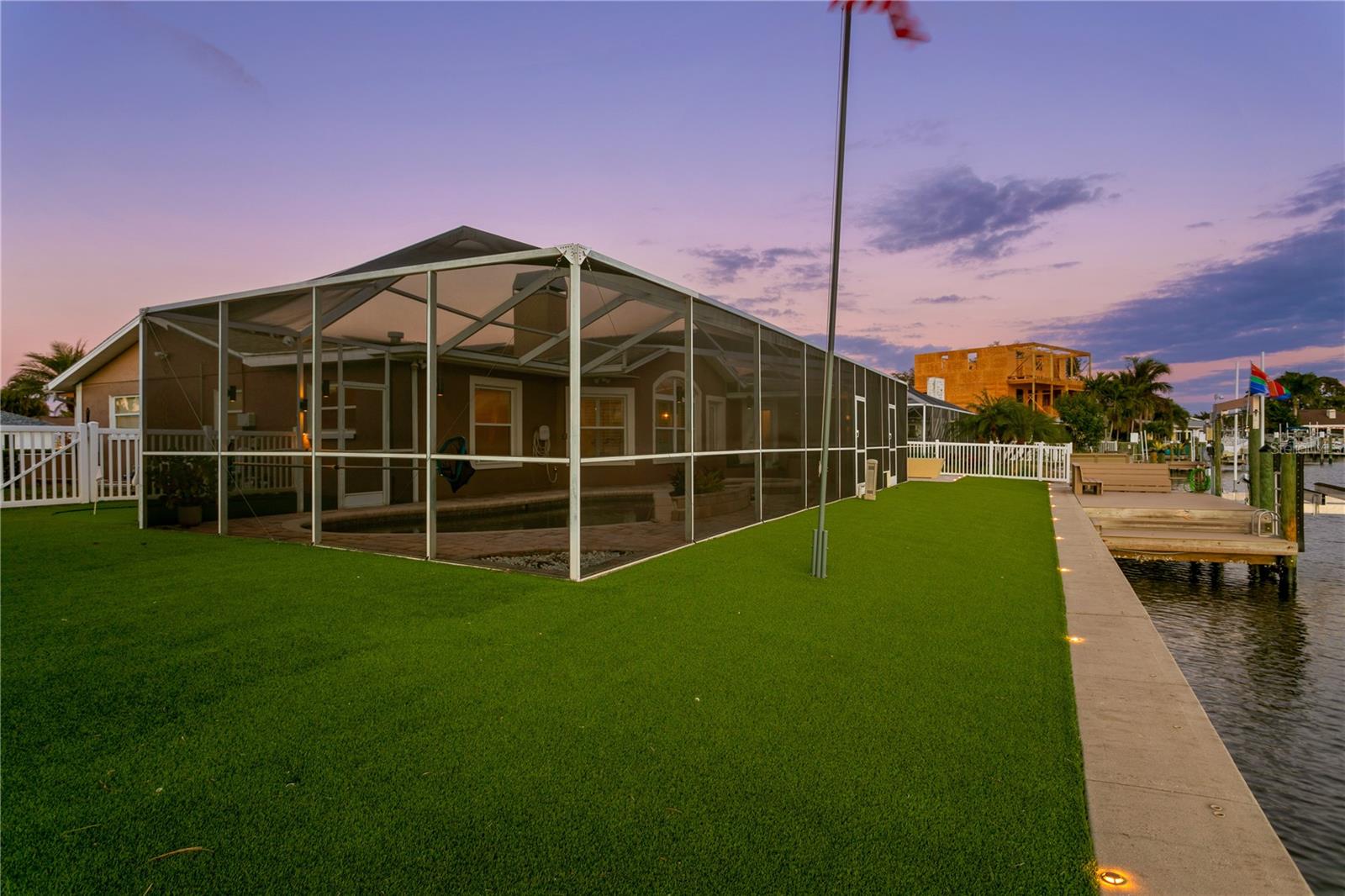 Image 72 of 92 For 1320 52nd Avenue Ne