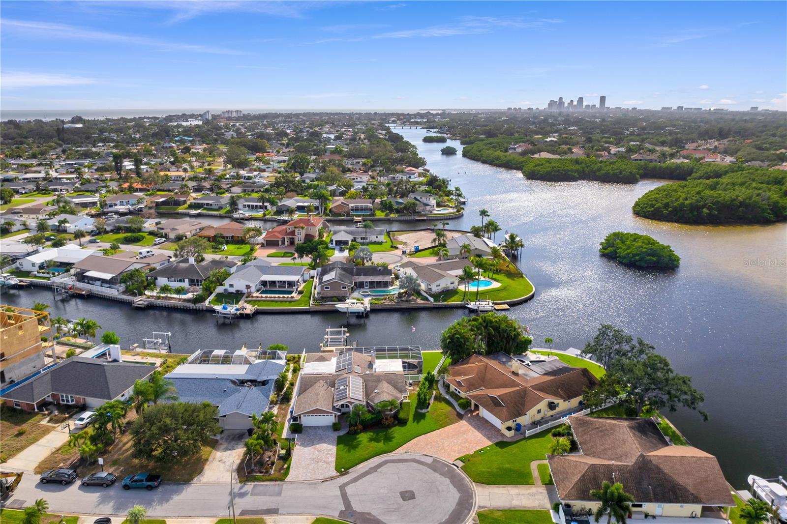 Image 73 of 92 For 1320 52nd Avenue Ne