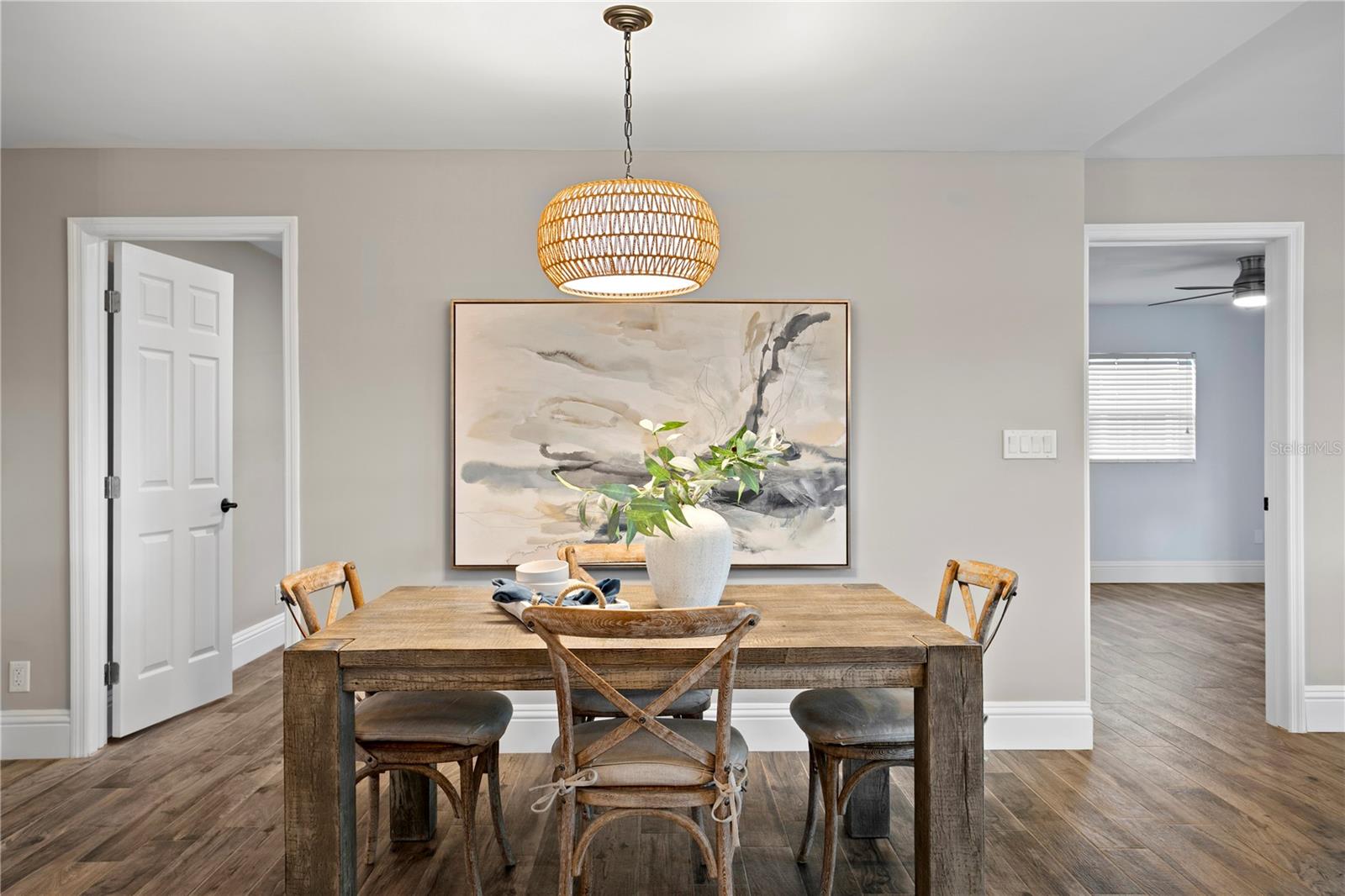 Image 9 of 92 For 1320 52nd Avenue Ne