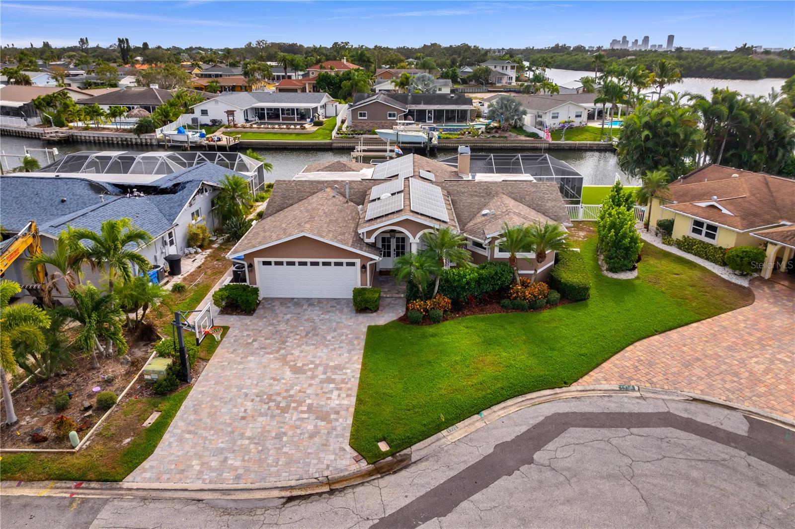 Image 91 of 92 For 1320 52nd Avenue Ne