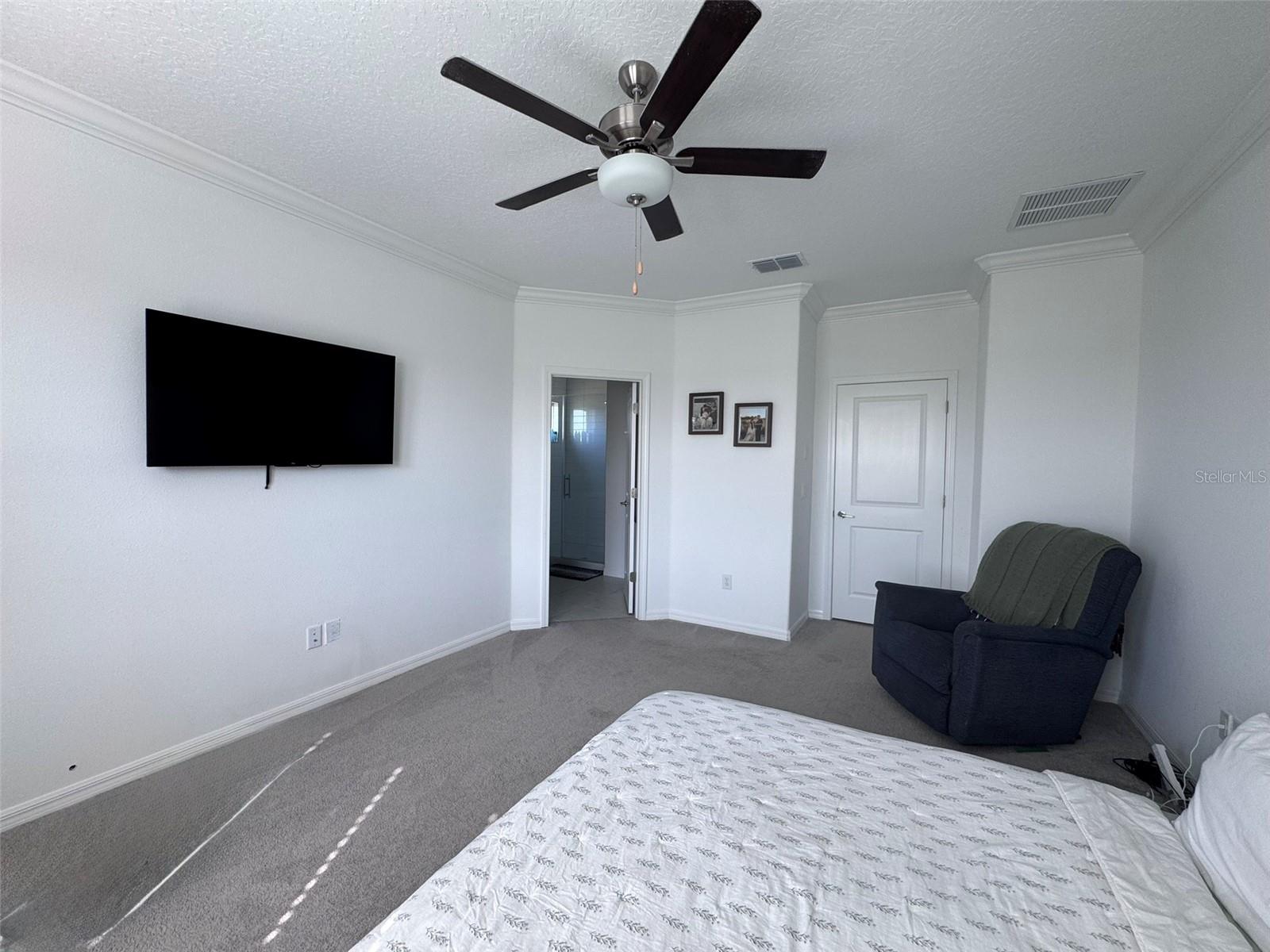 Image 35 of 36 For 31779 Blue Passing Loop