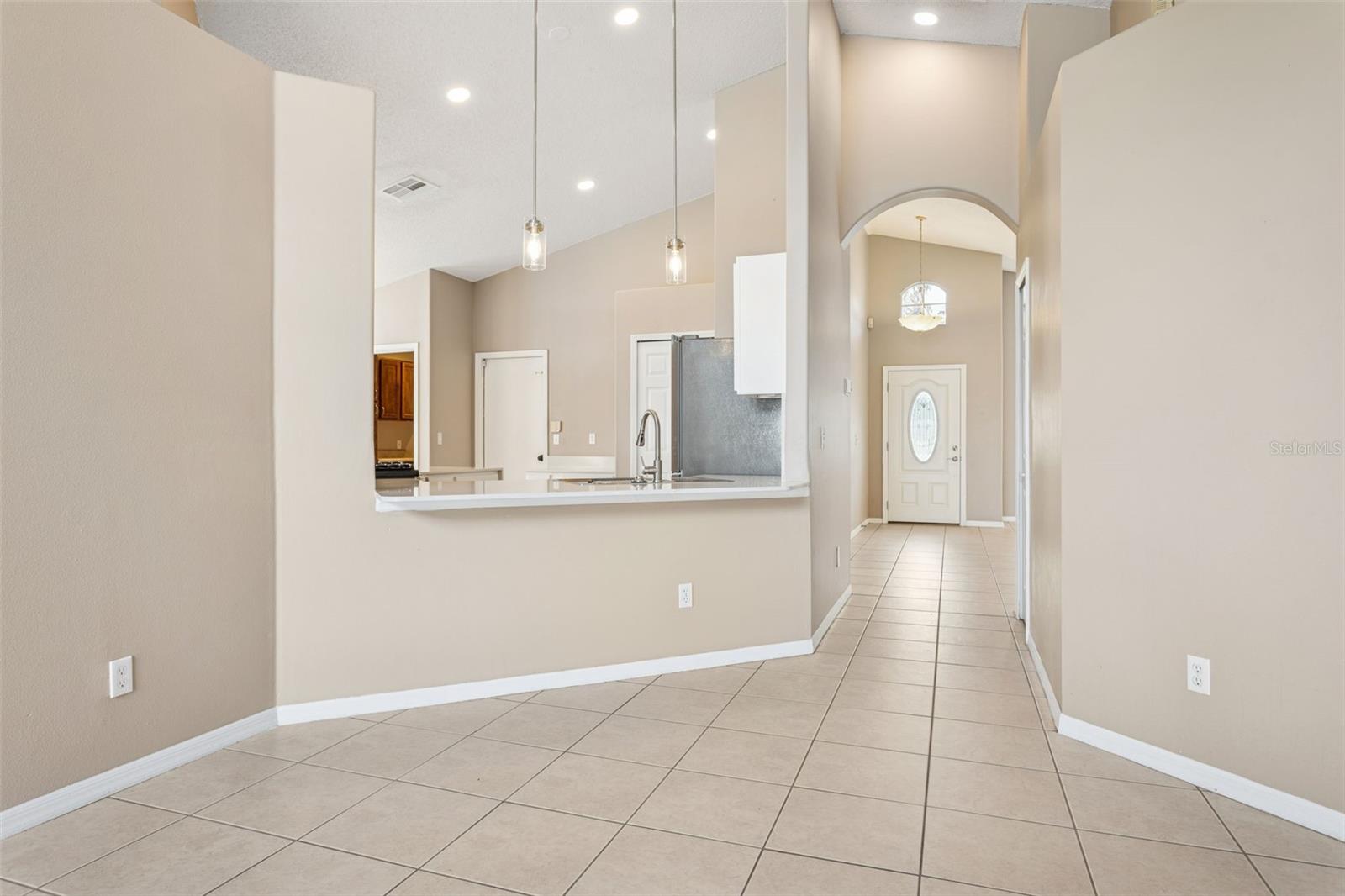 Listing photo id 9 for 29233 Birds Eye Drive