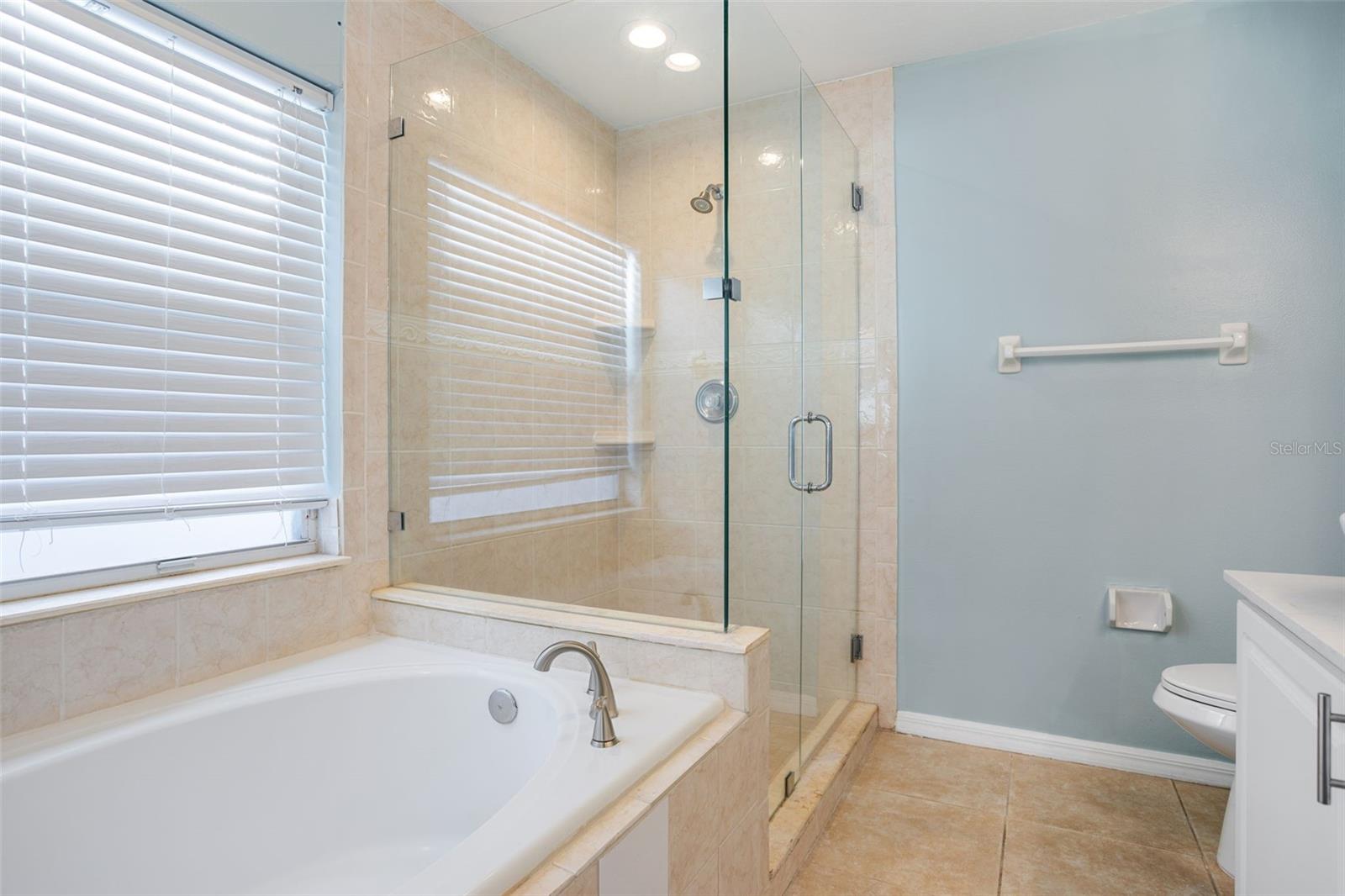 Listing photo id 18 for 29233 Birds Eye Drive