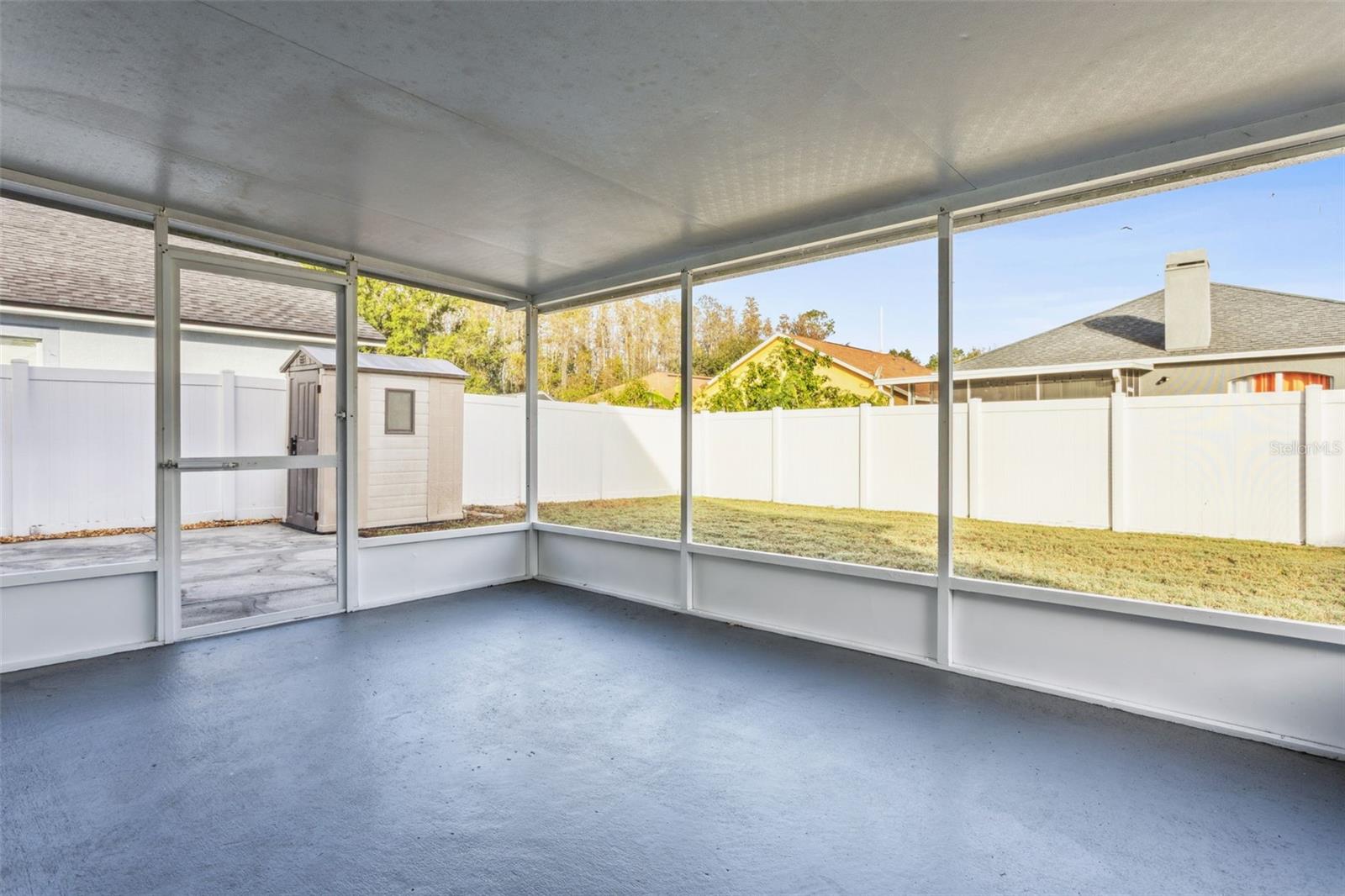 Listing photo id 20 for 29233 Birds Eye Drive