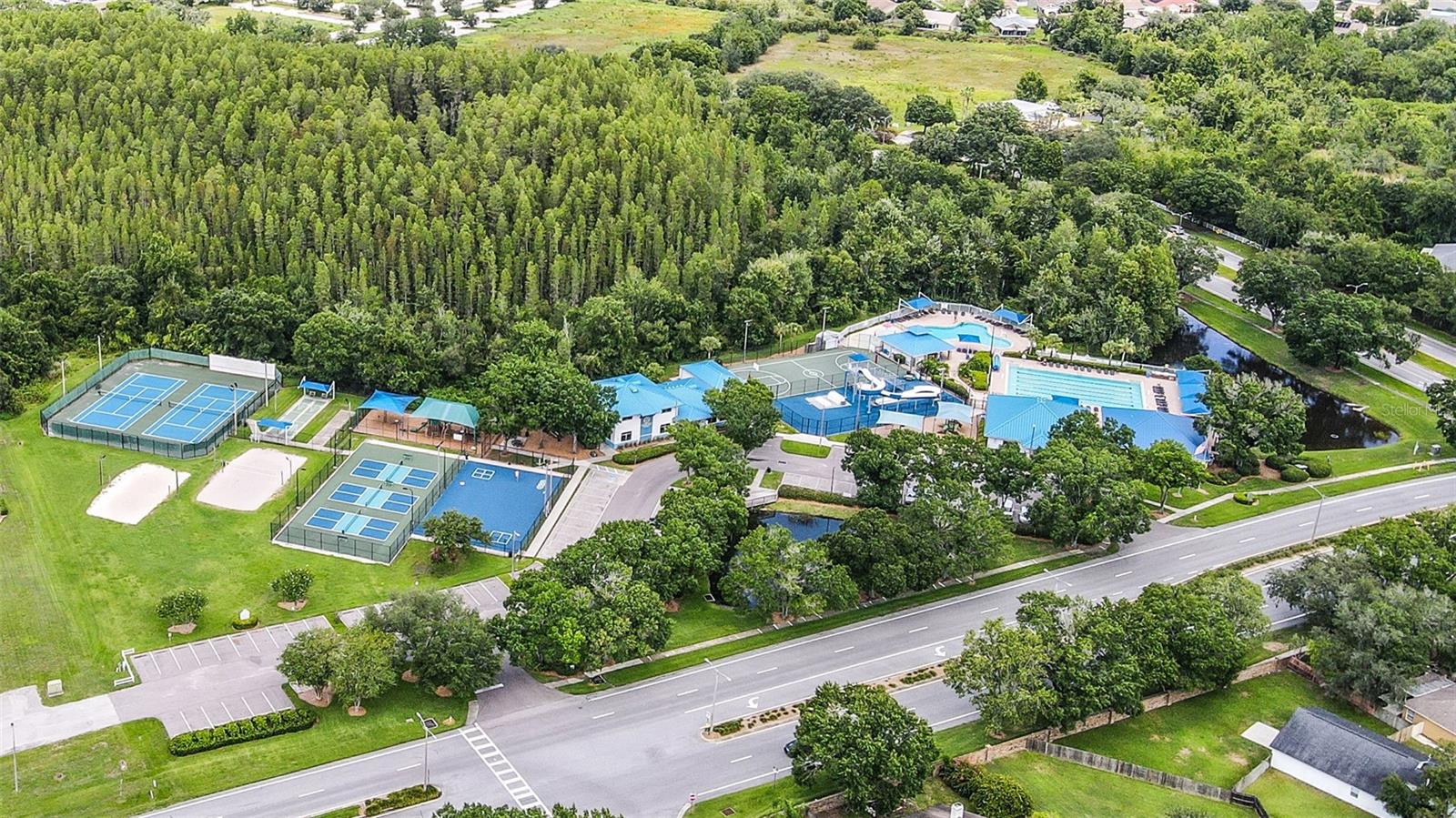 Listing photo id 27 for 29233 Birds Eye Drive