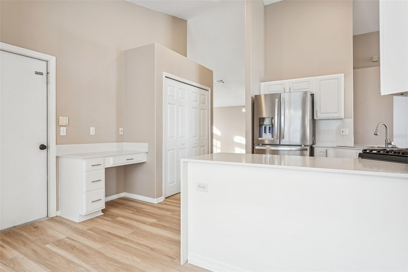 Listing photo id 7 for 29233 Birds Eye Drive