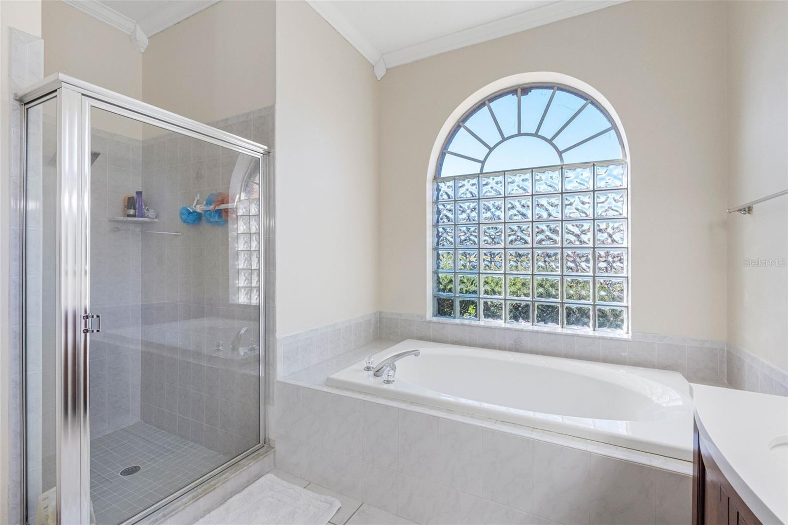 Listing photo id 14 for 9336 Tooke Shore Drive