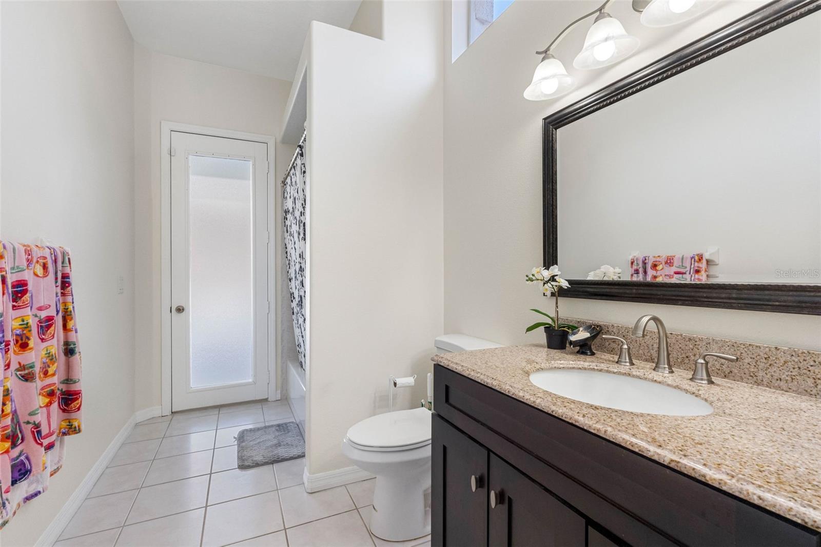 Listing photo id 19 for 9336 Tooke Shore Drive