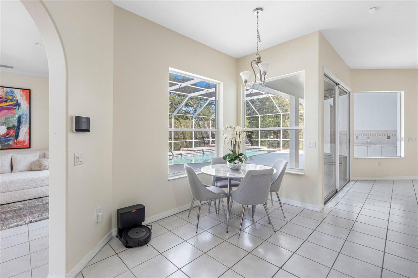 Listing photo id 25 for 9336 Tooke Shore Drive