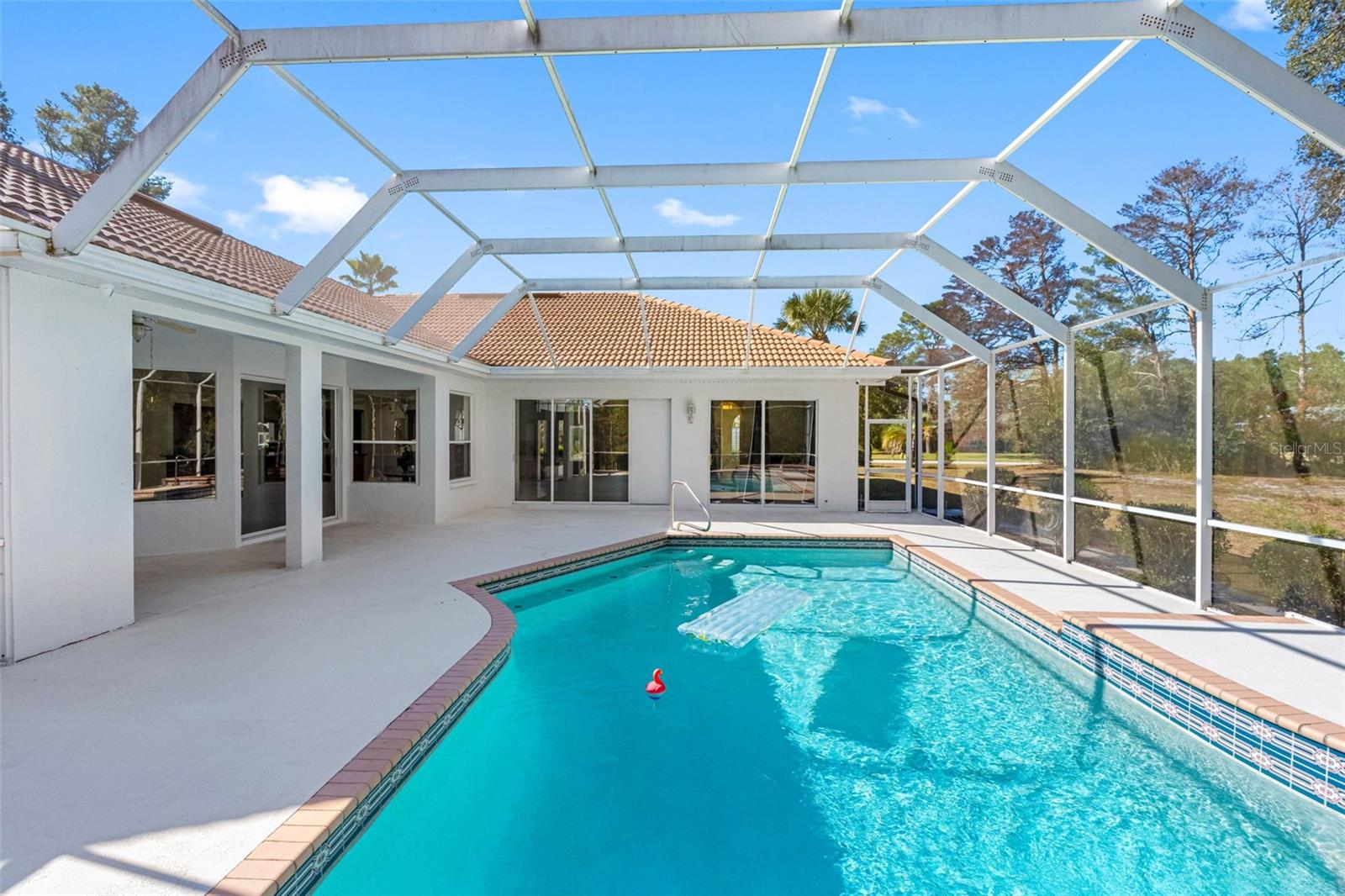 Listing photo id 32 for 9336 Tooke Shore Drive