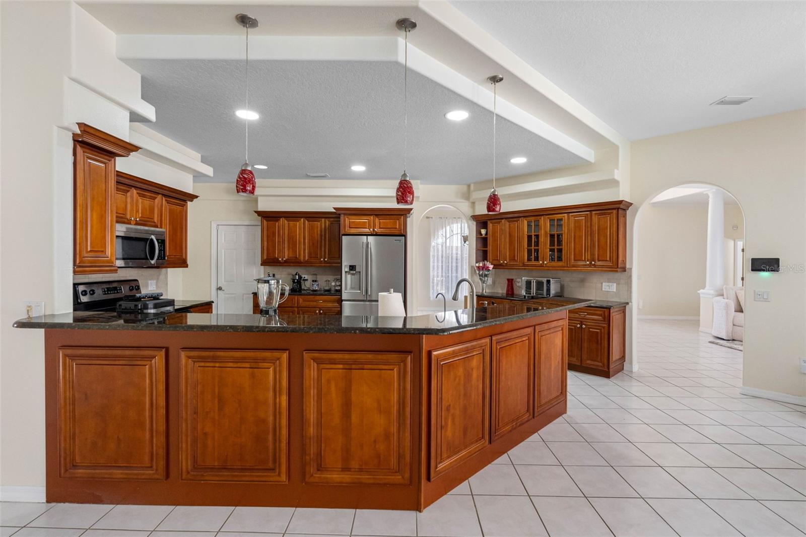 Listing photo id 7 for 9336 Tooke Shore Drive