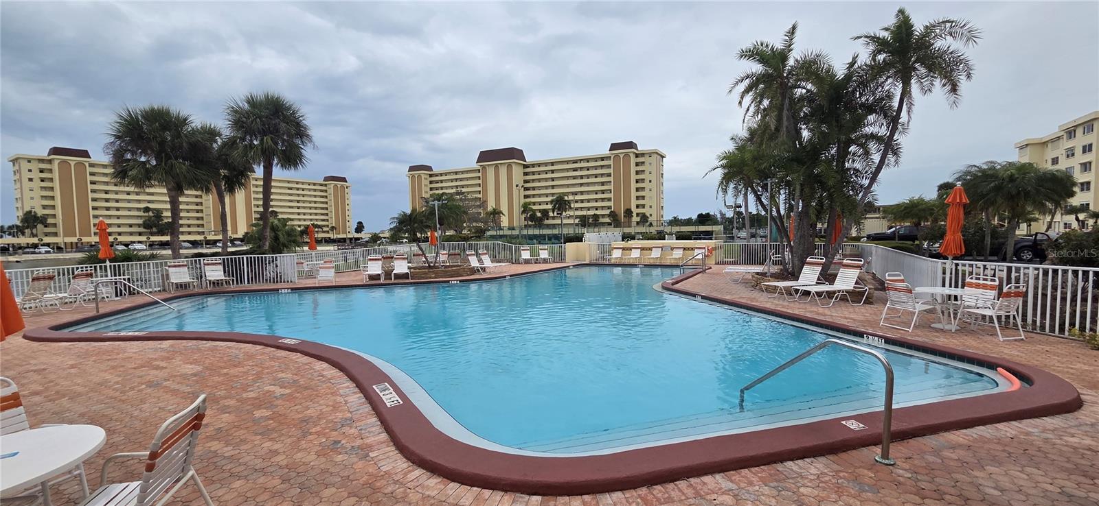 Image 19 of 29 For 4550 Cove Circle 406