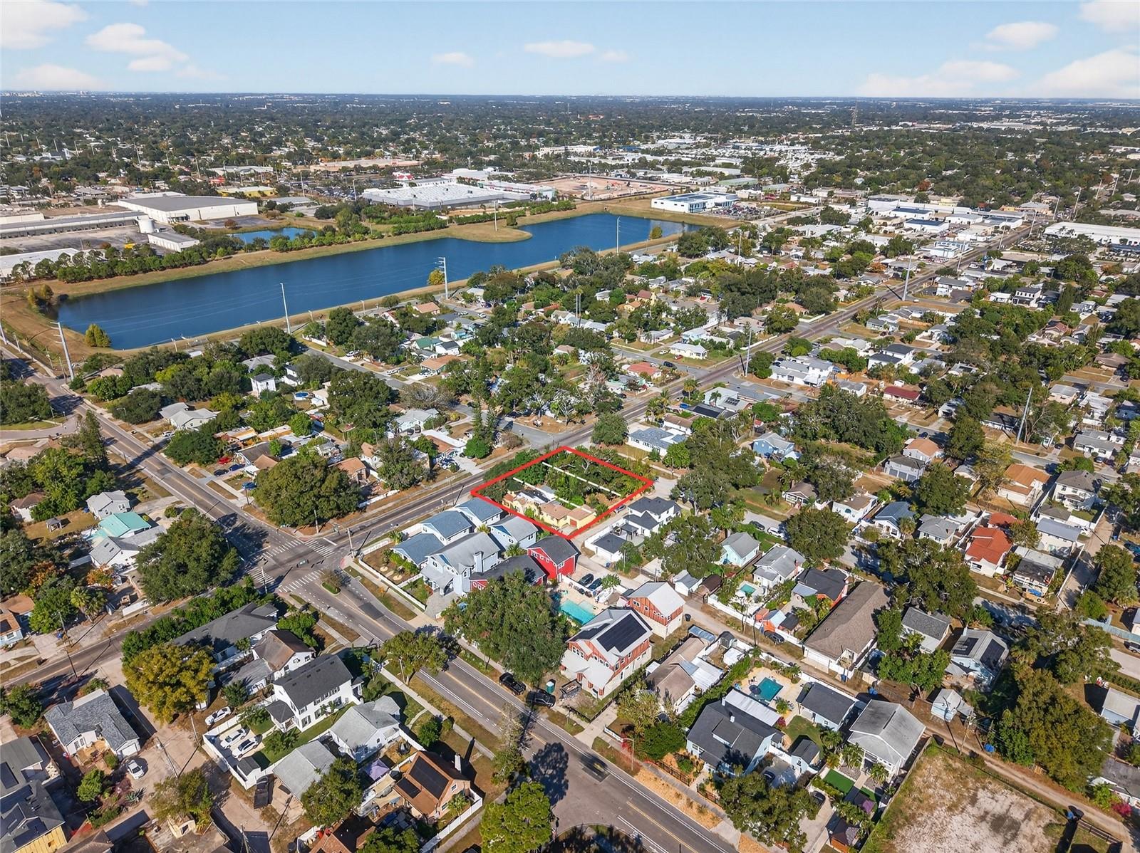 Listing photo id 2 for 1321 28th Street N