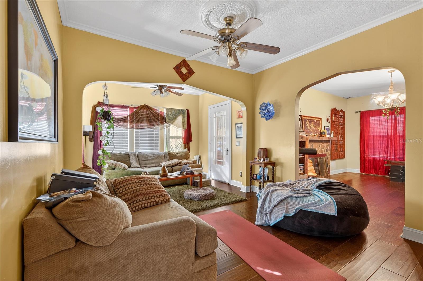 Listing photo id 6 for 1321 28th Street N