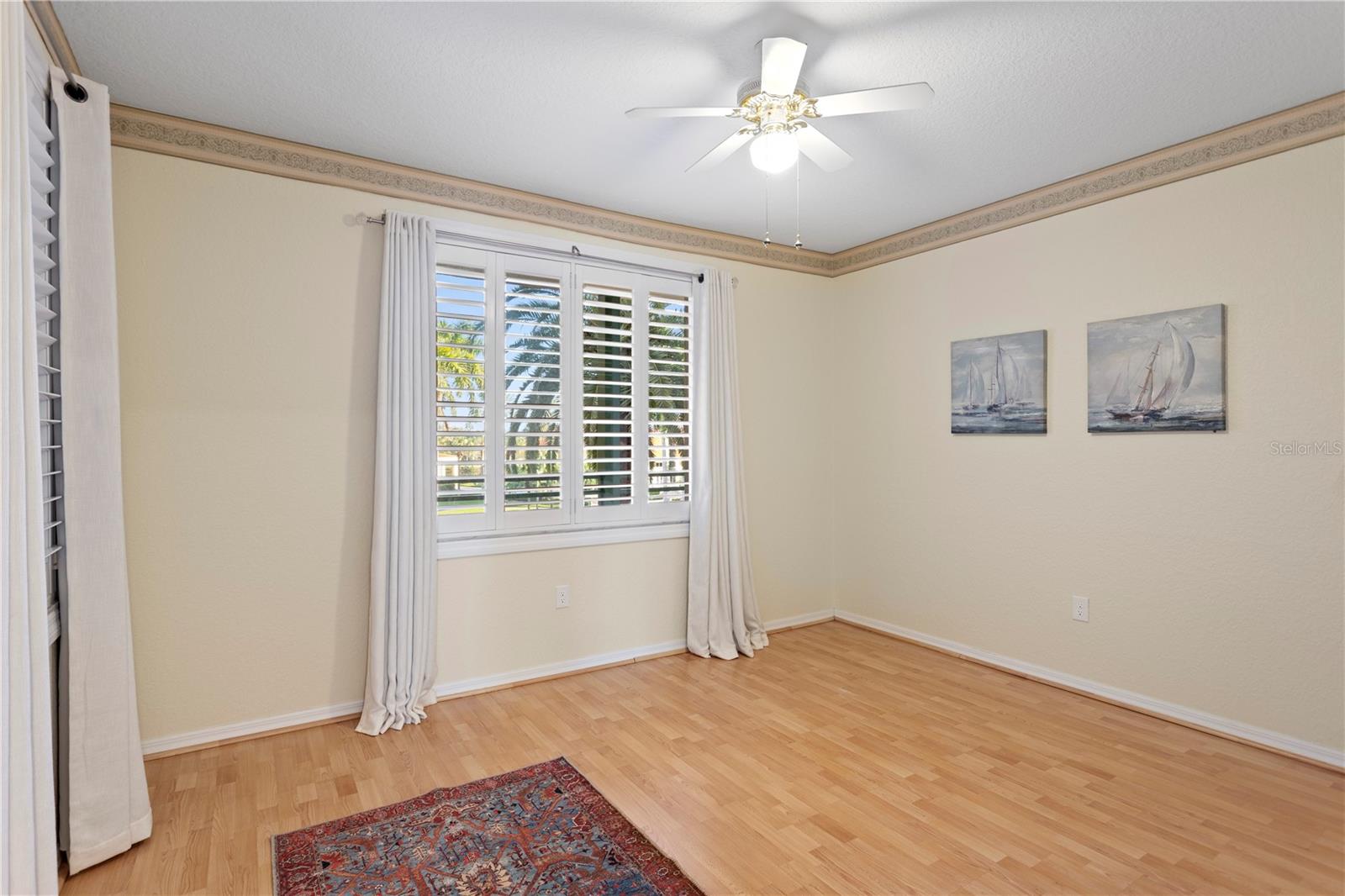 Image 24 of 62 For 4737 Dolphin Cay Lane S 207