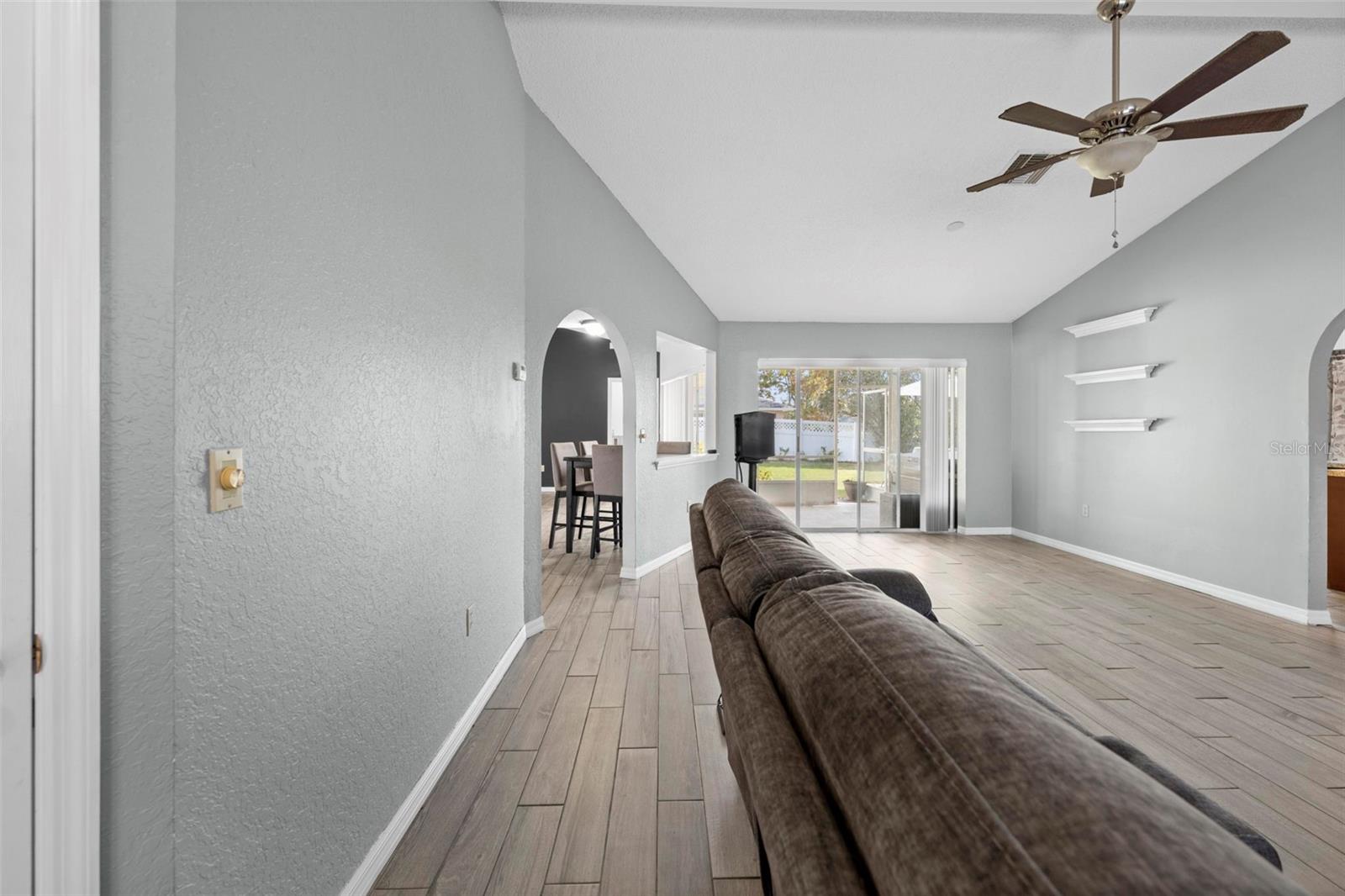 Image 13 of 51 For 5178 Roble Avenue