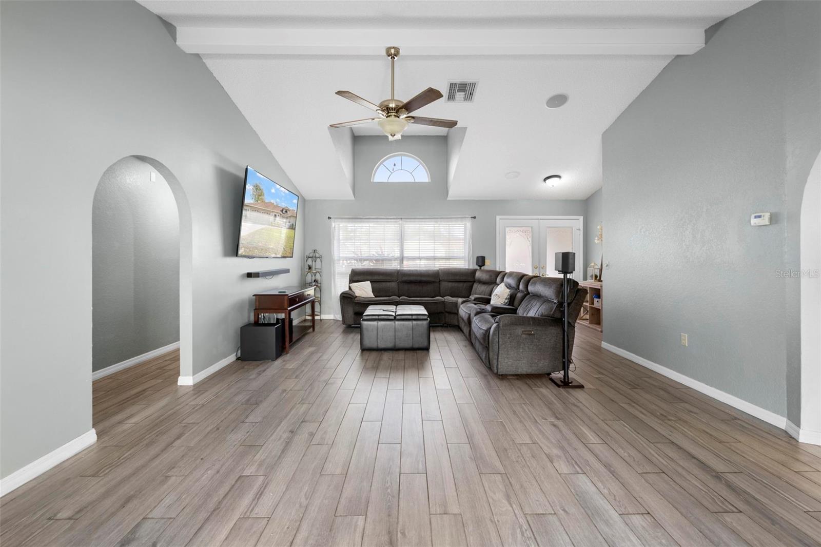 Image 15 of 51 For 5178 Roble Avenue