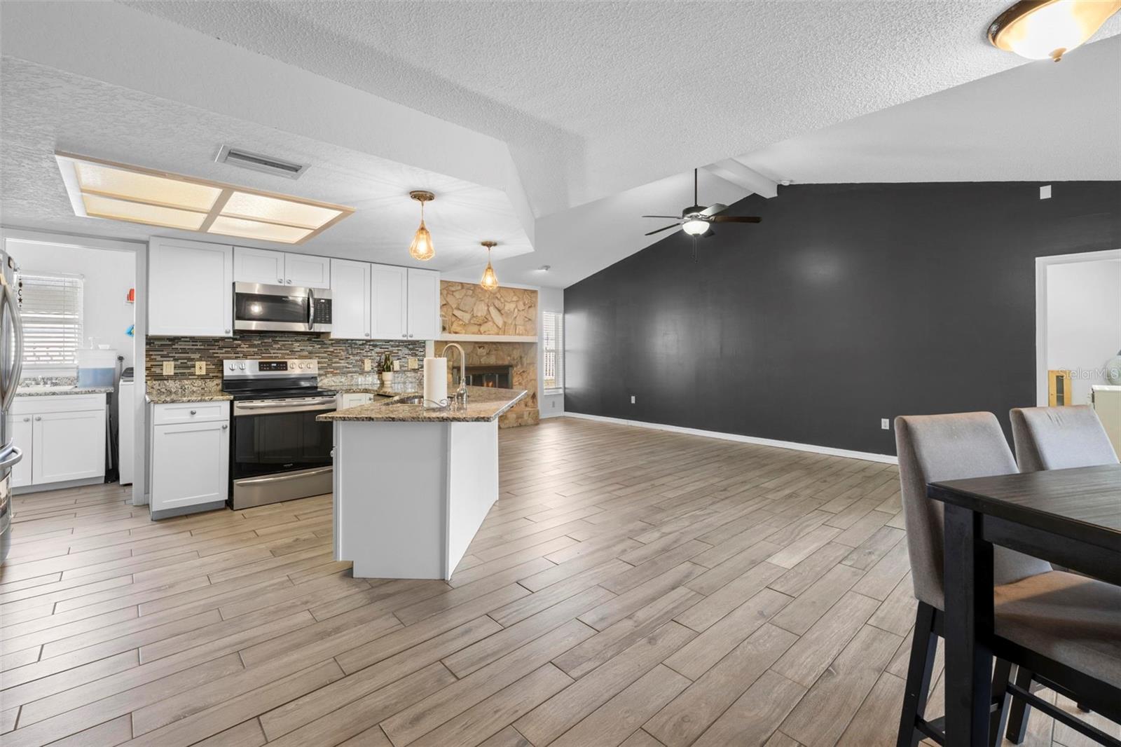 Image 25 of 51 For 5178 Roble Avenue