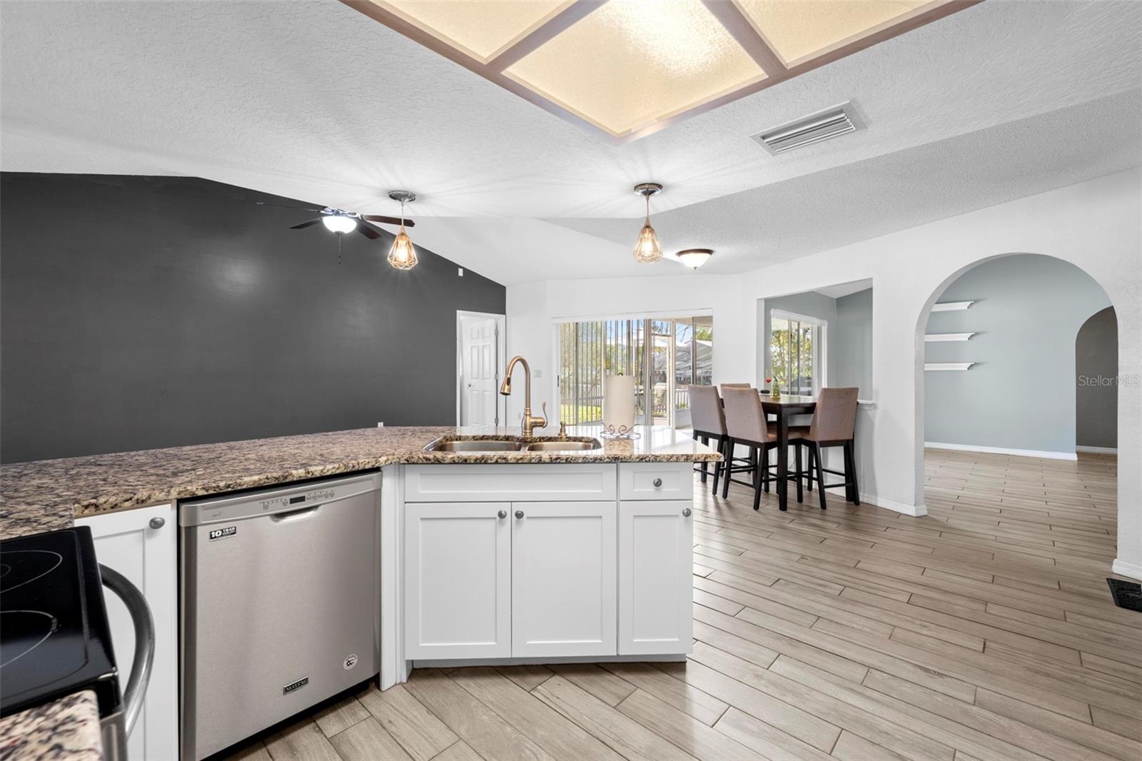 Image 27 of 51 For 5178 Roble Avenue