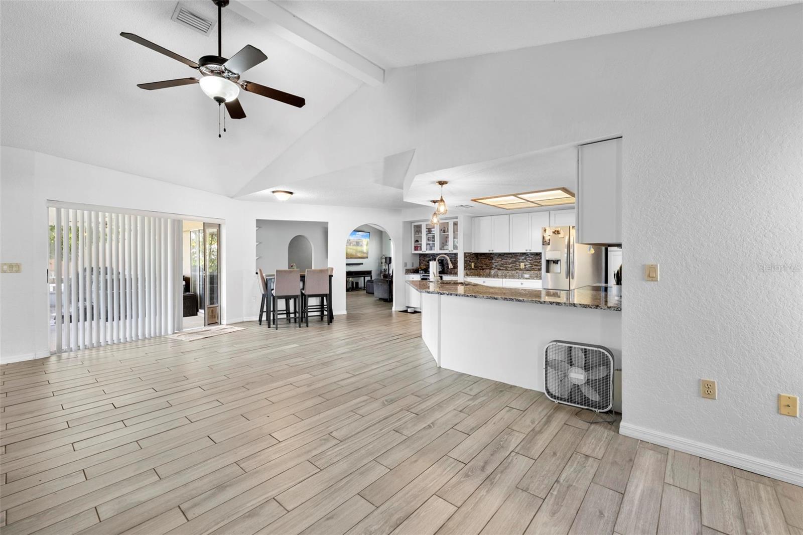 Image 32 of 51 For 5178 Roble Avenue