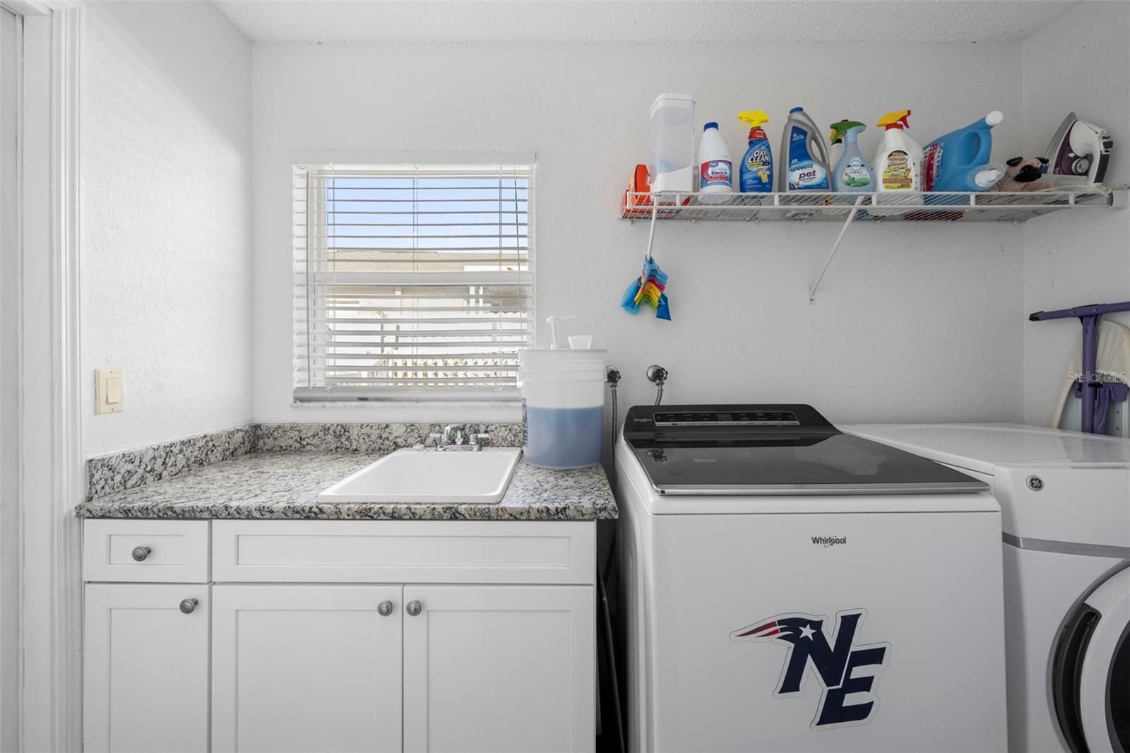 Image 34 of 51 For 5178 Roble Avenue