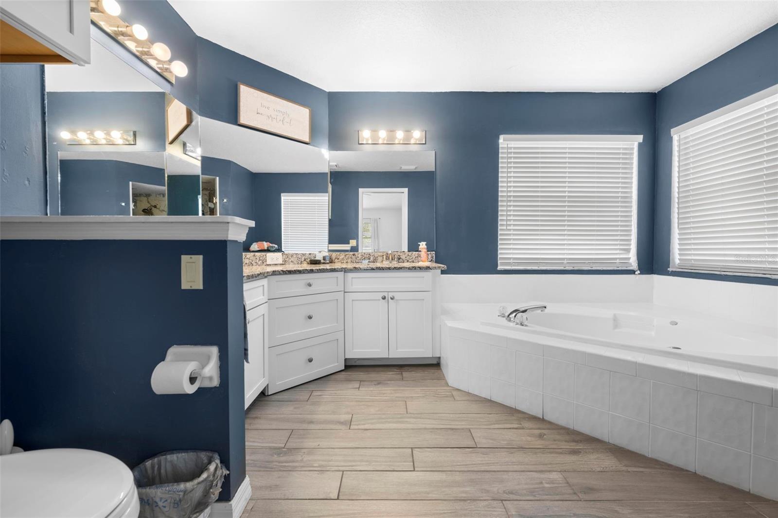 Image 38 of 51 For 5178 Roble Avenue