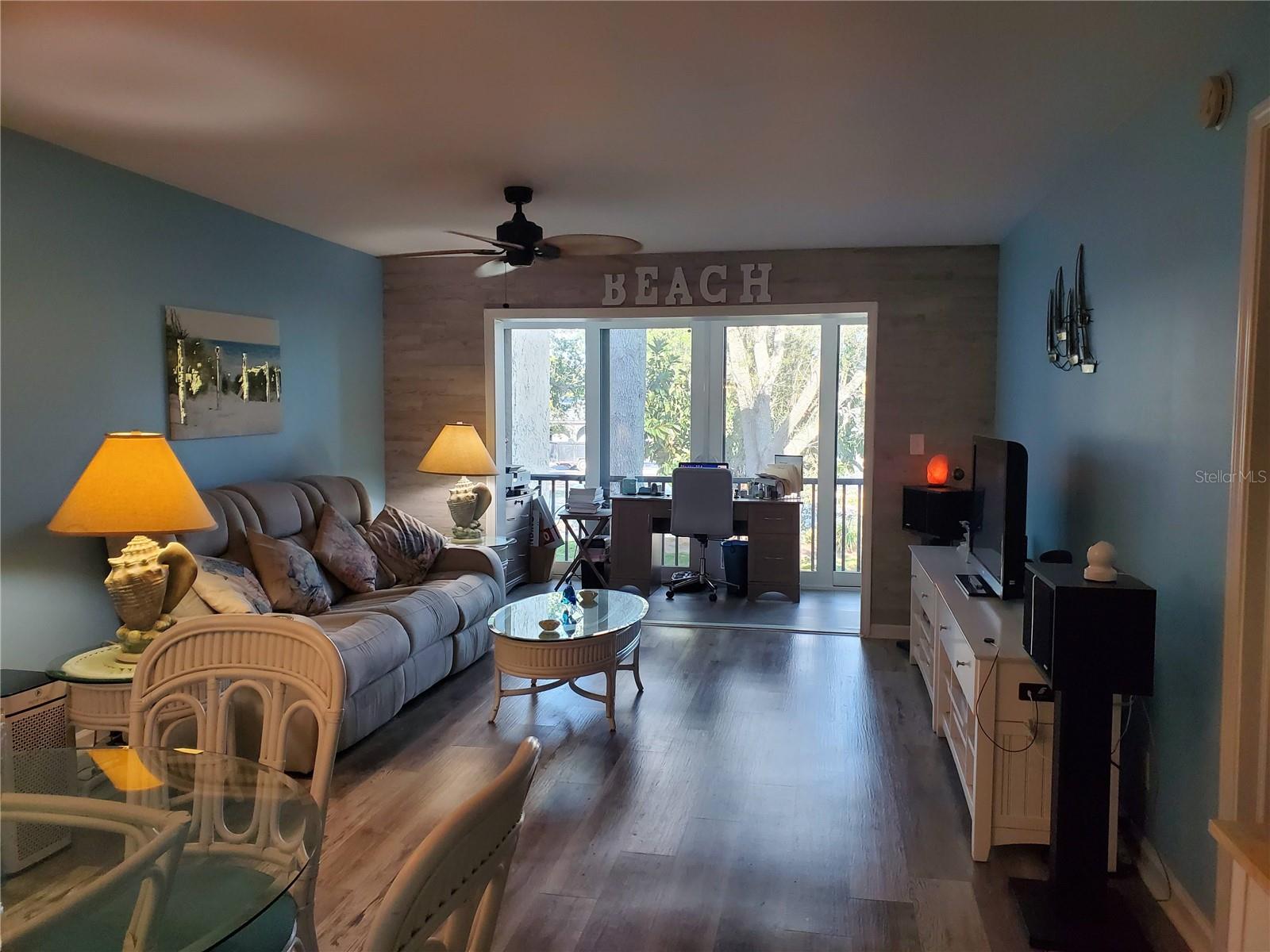 Image 12 of 44 For 11485 Oakhurst Road 1200-216