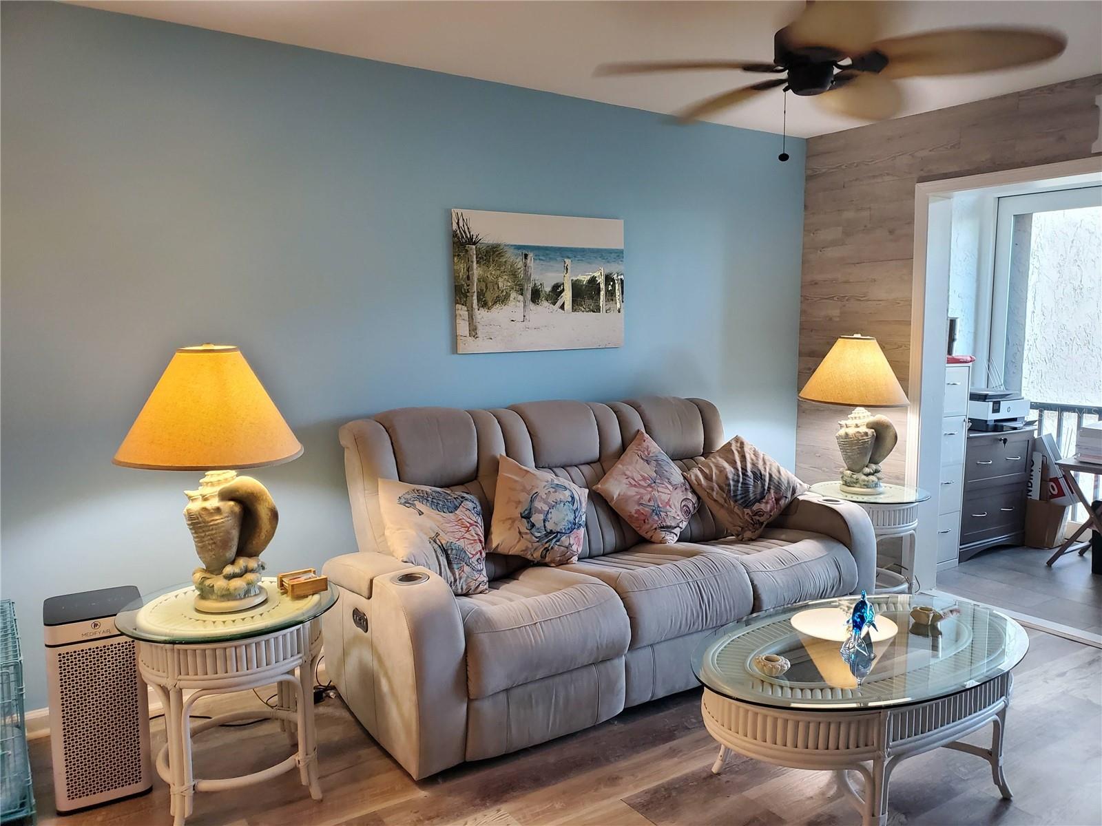 Image 14 of 44 For 11485 Oakhurst Road 1200-216