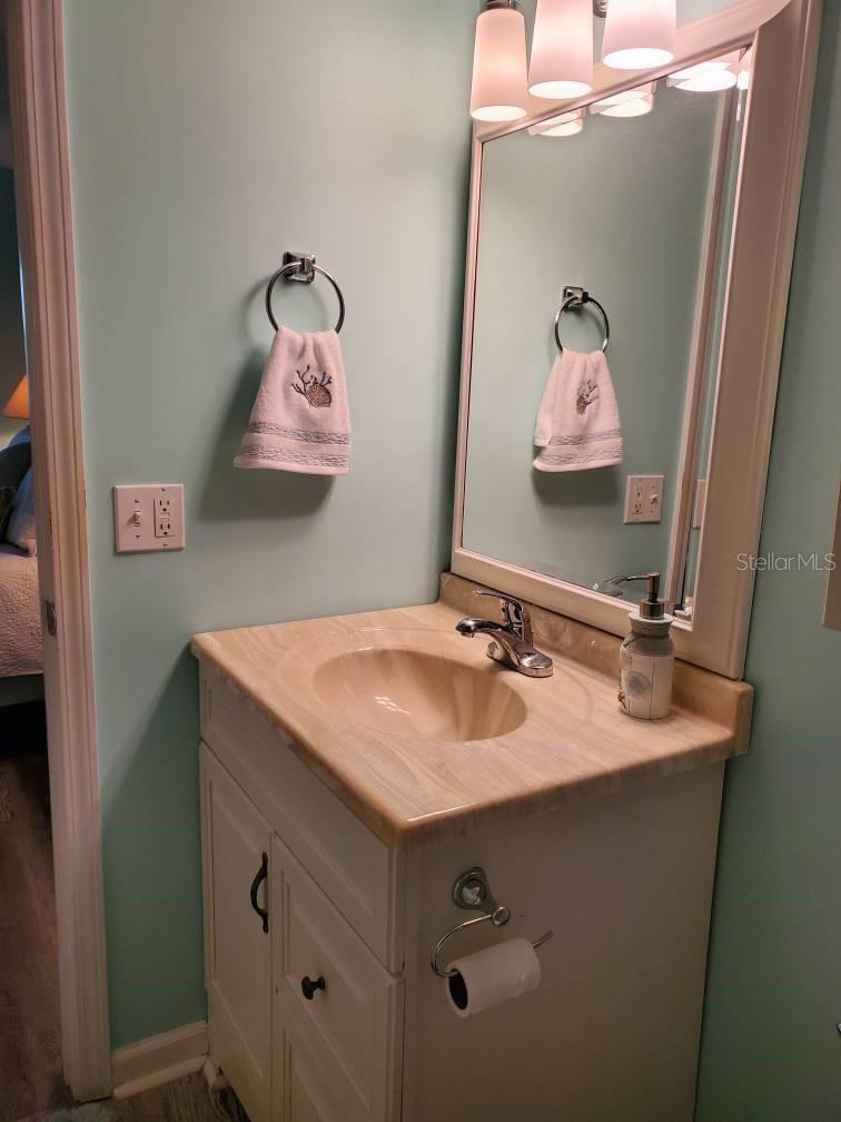 Image 25 of 44 For 11485 Oakhurst Road 1200-216