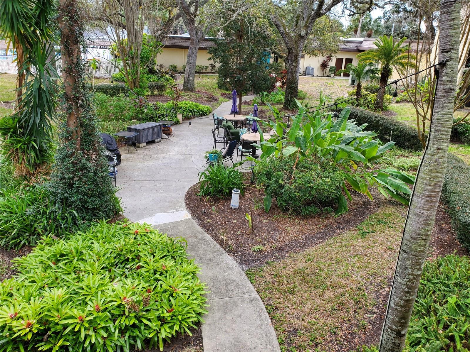 Image 31 of 44 For 11485 Oakhurst Road 1200-216