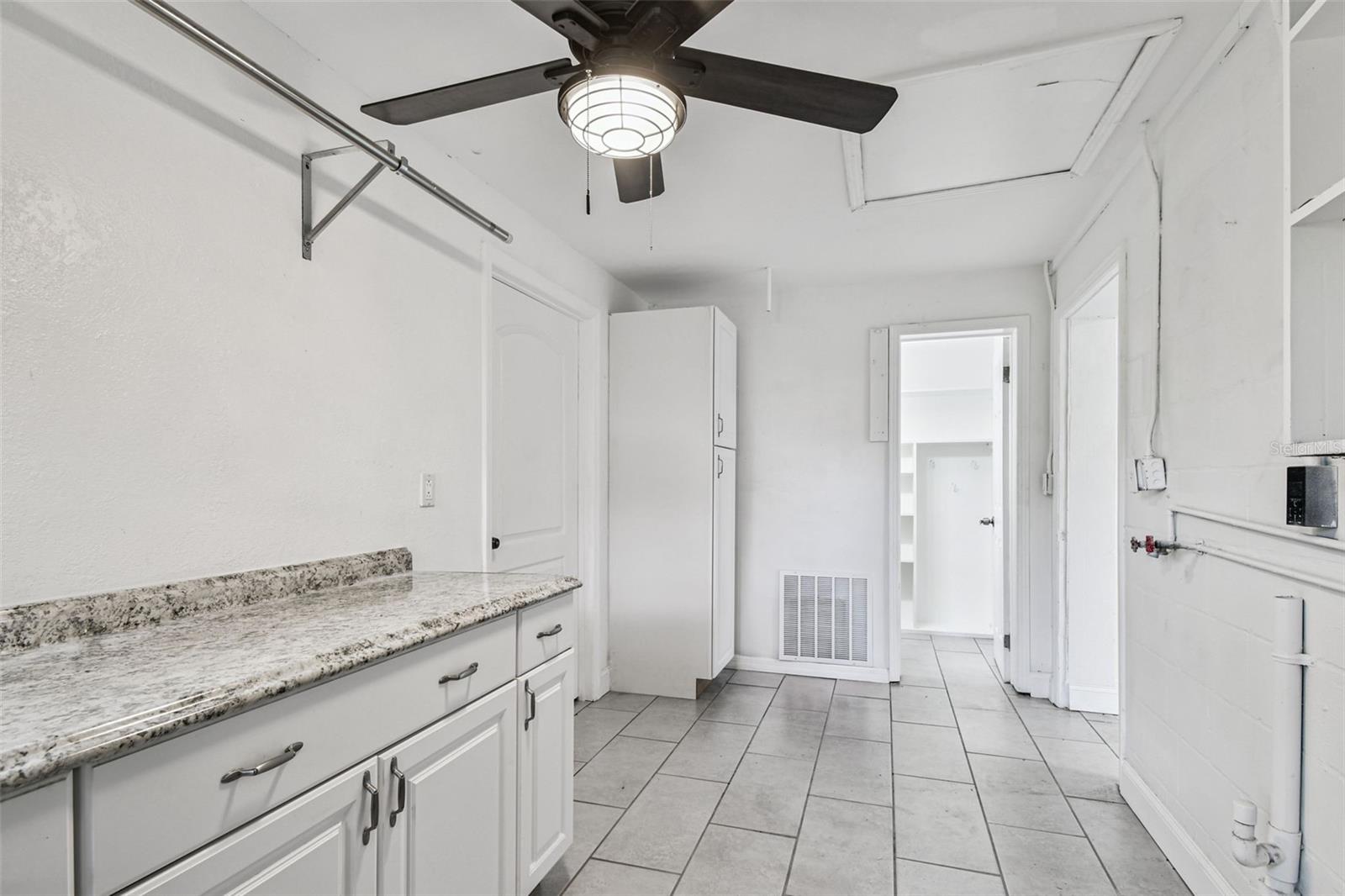 Image 26 of 35 For 6016 Arthur Avenue