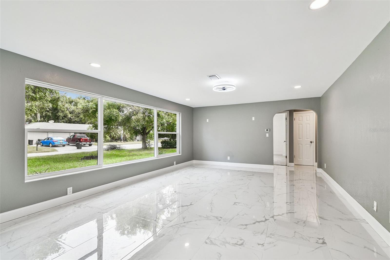 Image 5 of 35 For 6016 Arthur Avenue