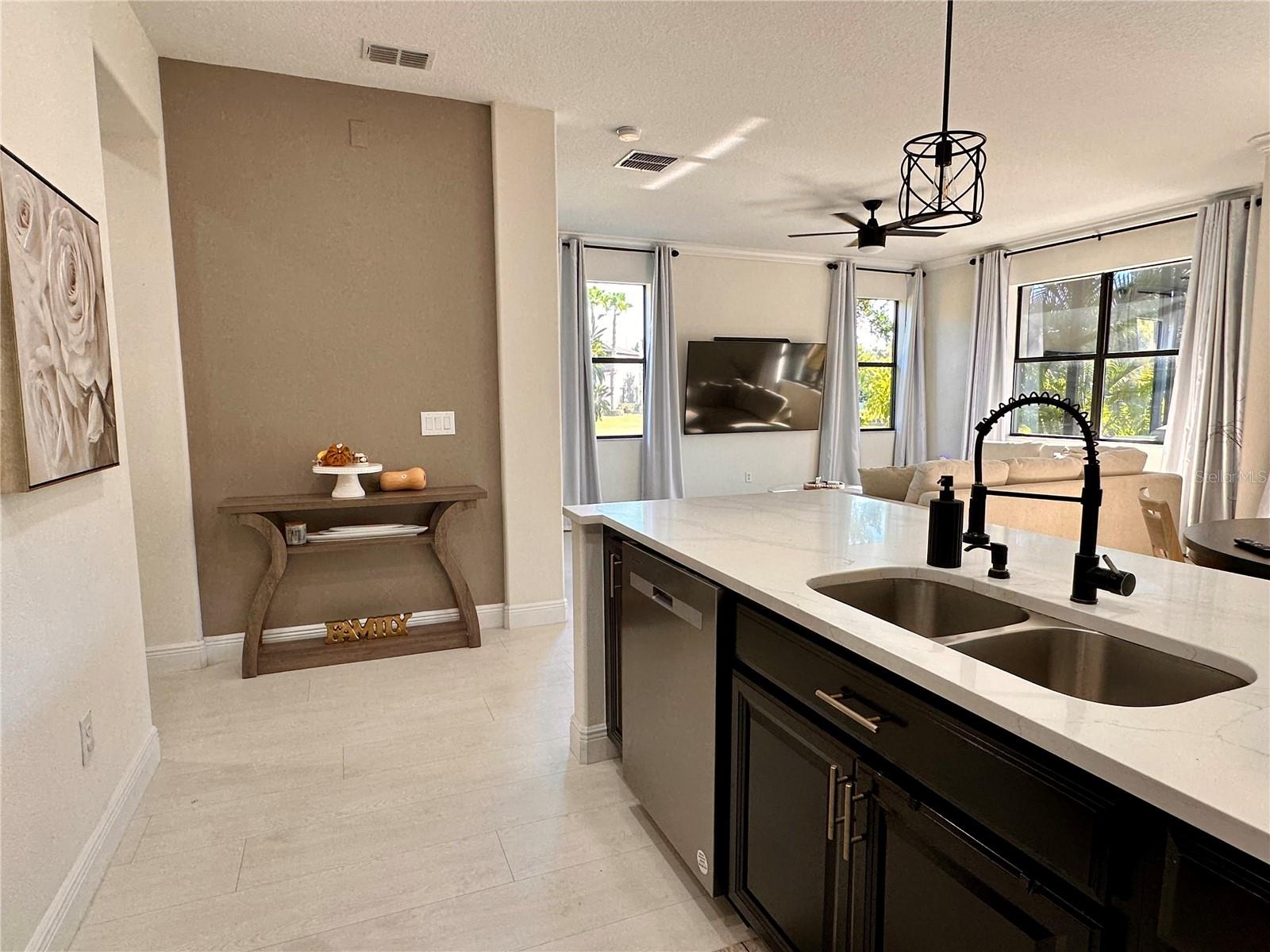 Image 6 of 33 For 28450 Tranquil Lake Circle