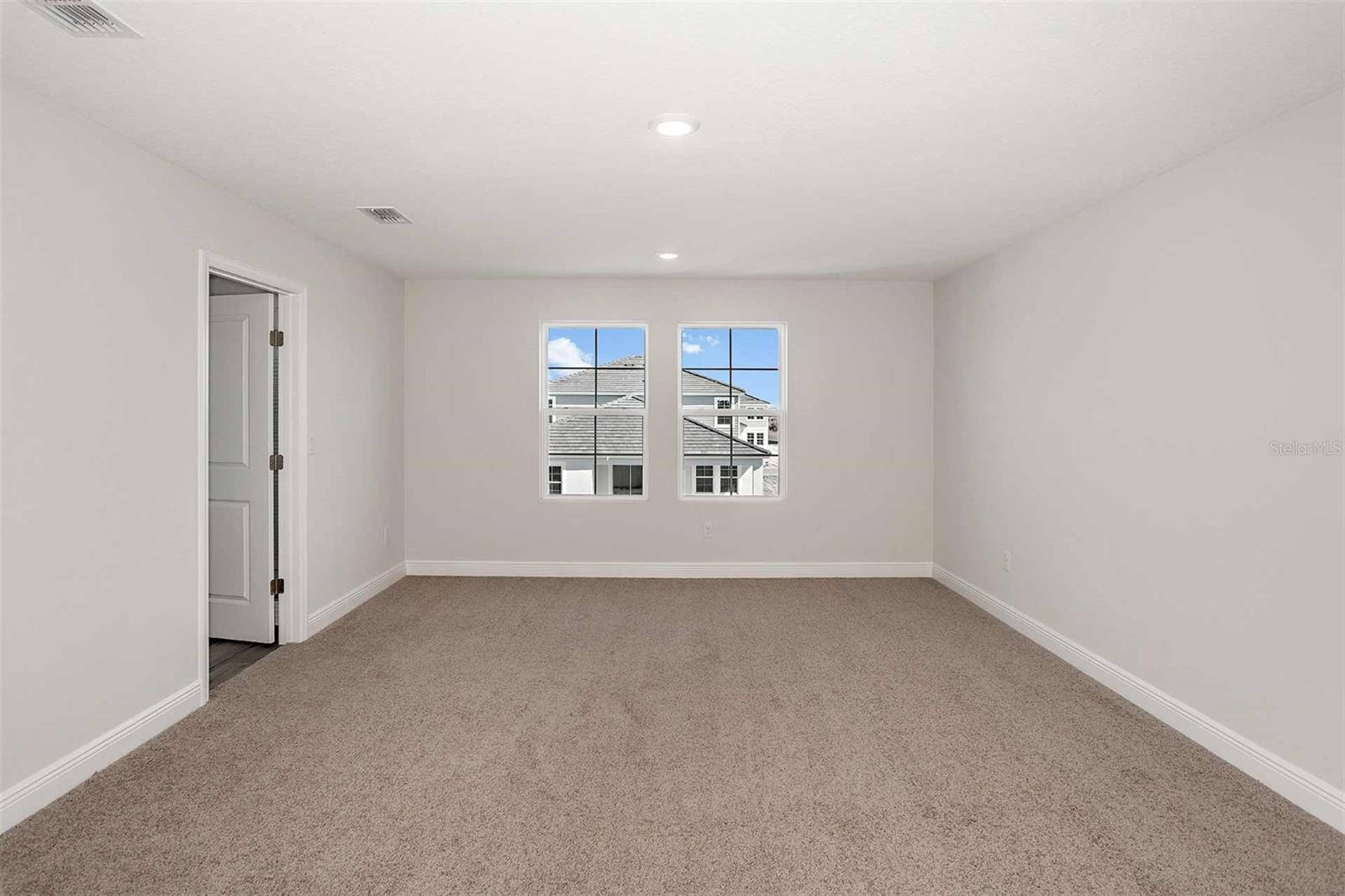 Image 18 of 32 For 9862 Surrey Rose Drive