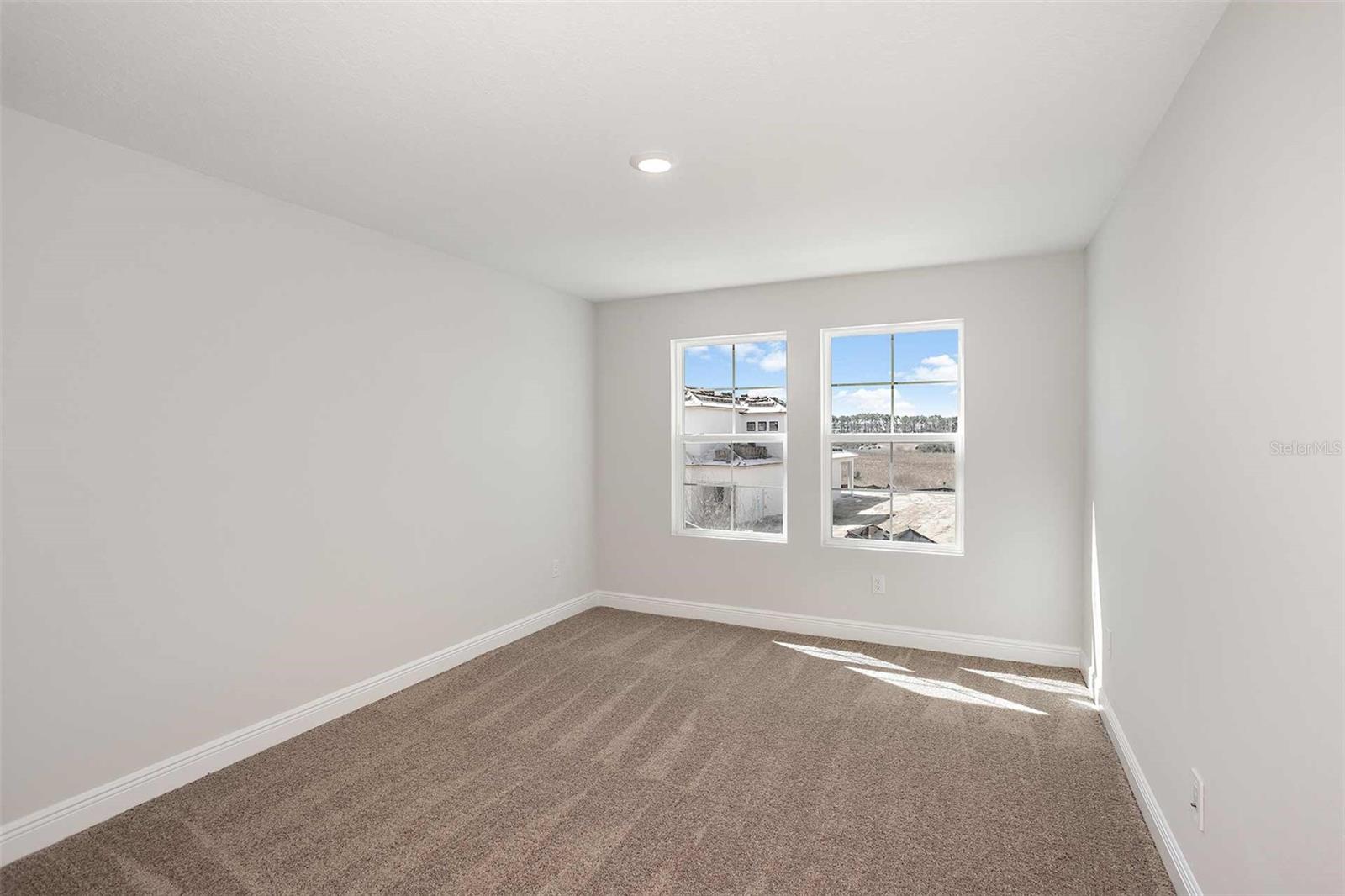 Image 22 of 32 For 9862 Surrey Rose Drive