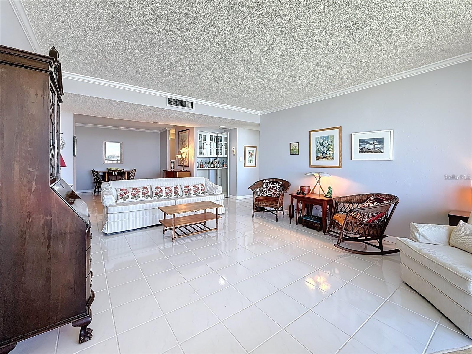 Listing photo id 19 for Key Capri Key Capri  301