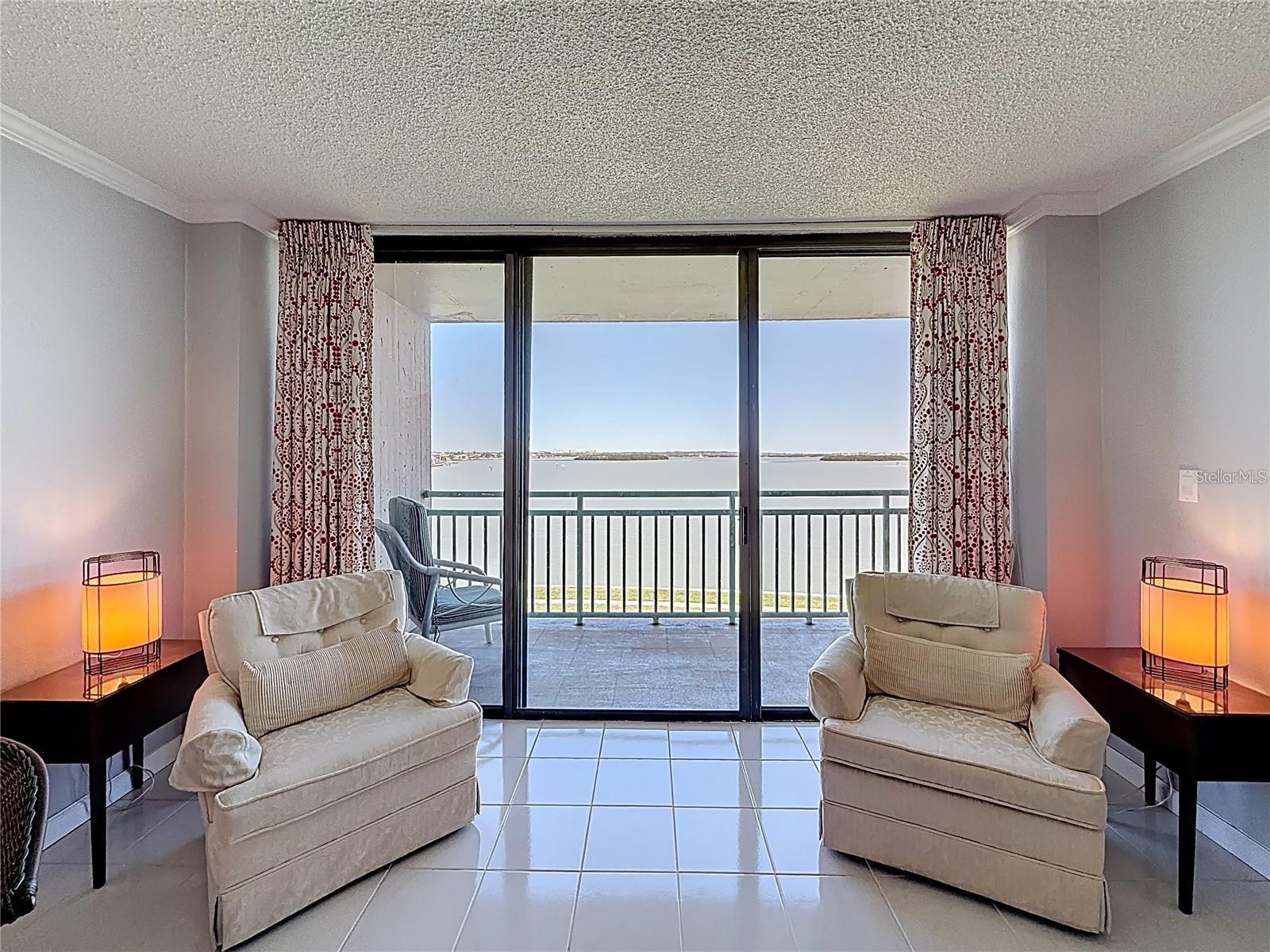 Listing photo id 22 for Key Capri Key Capri  301