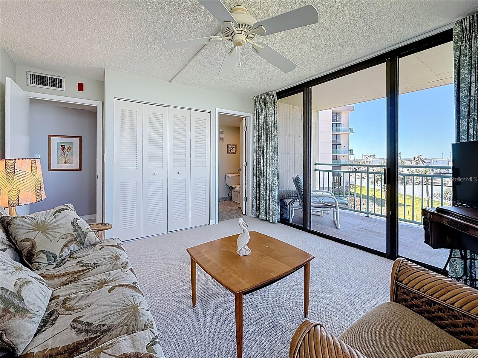 Listing photo id 26 for Key Capri Key Capri  301