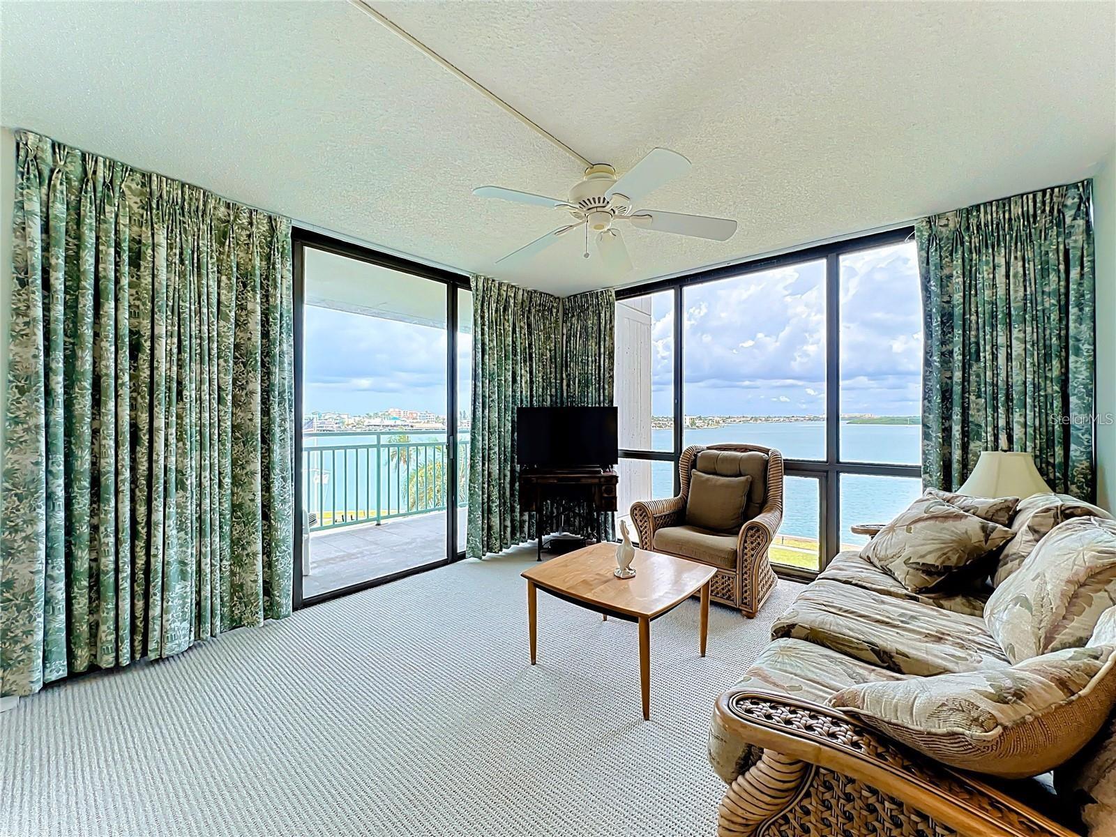 Listing photo id 27 for Key Capri Key Capri  301