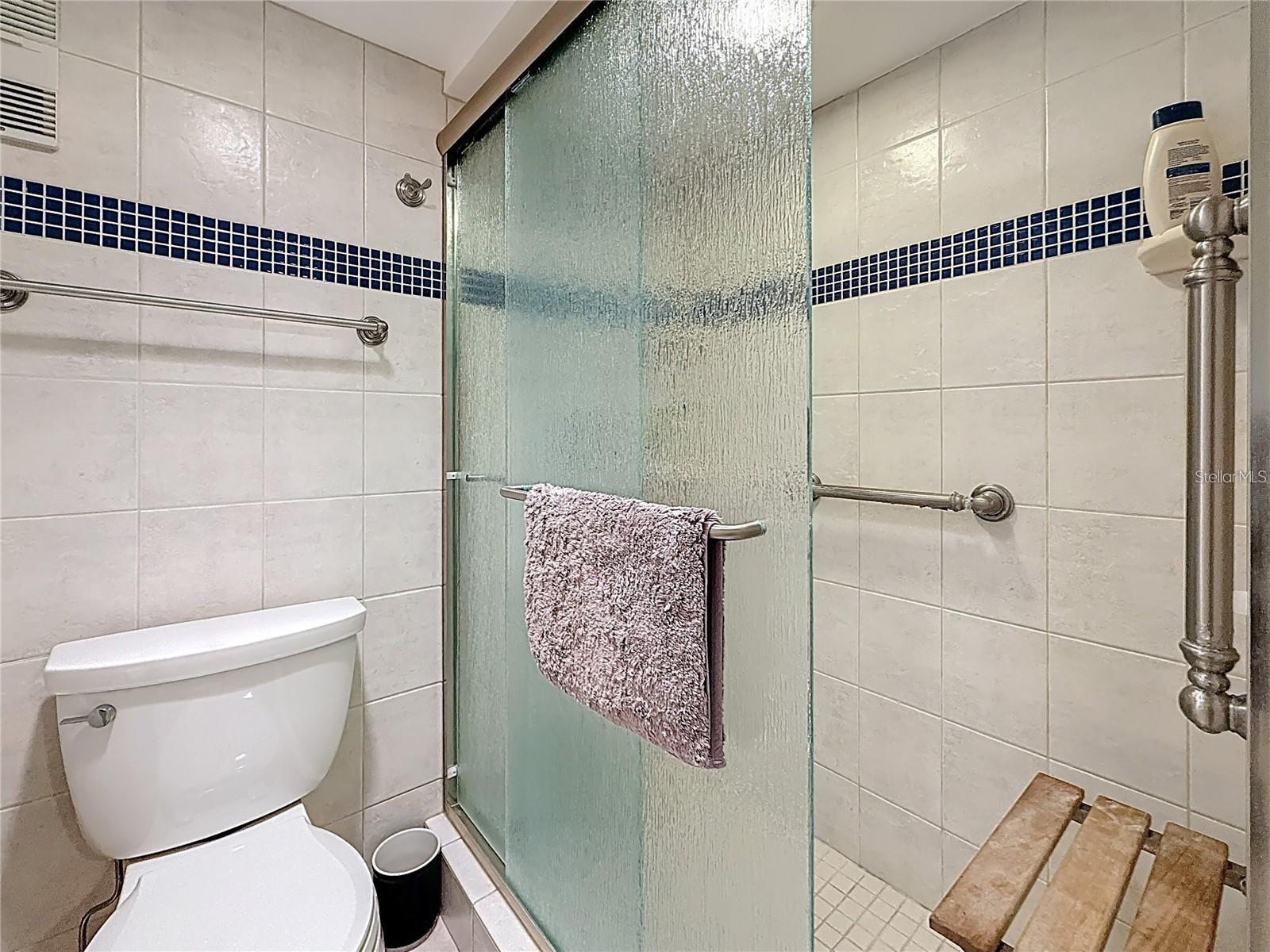 Listing photo id 42 for Key Capri Key Capri  301