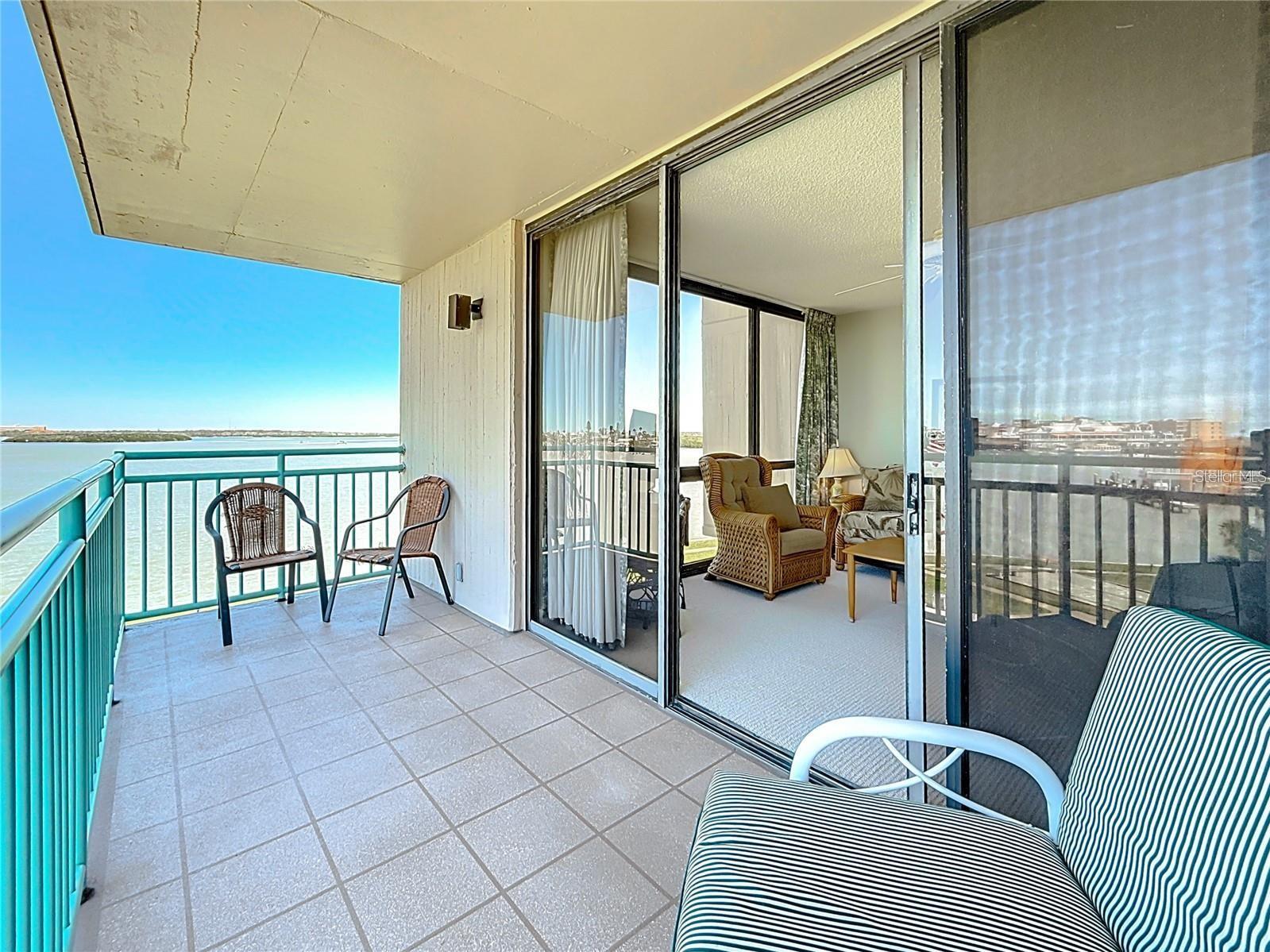 Listing photo id 43 for Key Capri Key Capri  301