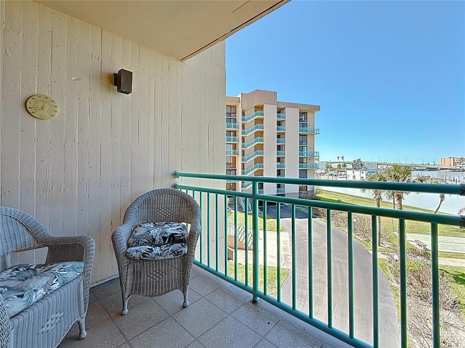 Listing photo id 51 for Key Capri Key Capri  301