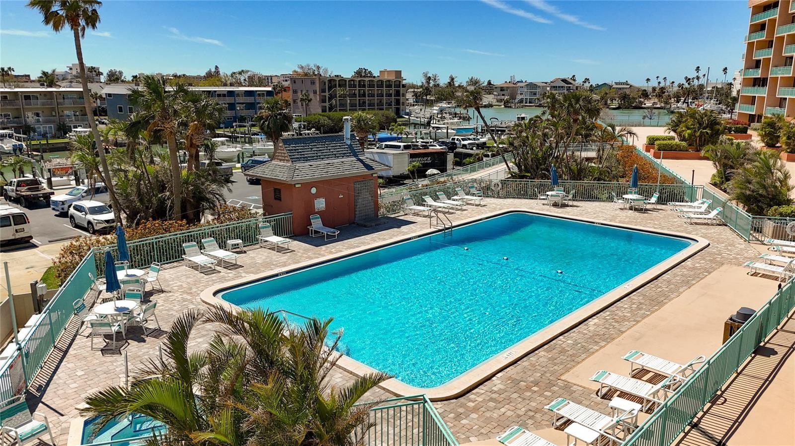 Listing photo id 56 for Key Capri Key Capri  301