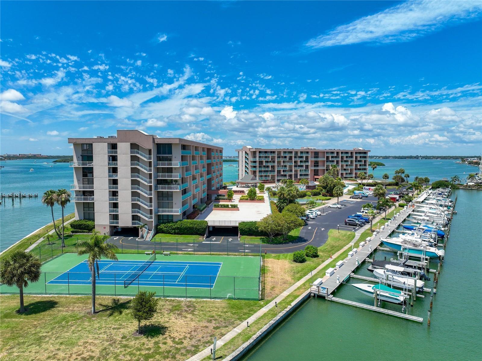 Listing photo id 65 for Key Capri Key Capri  301