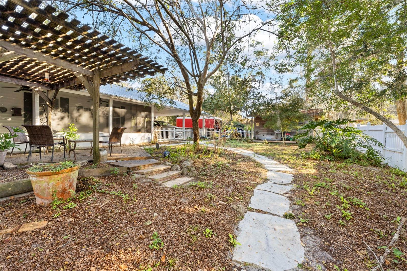 Image 12 of 63 For 16 52nd Street