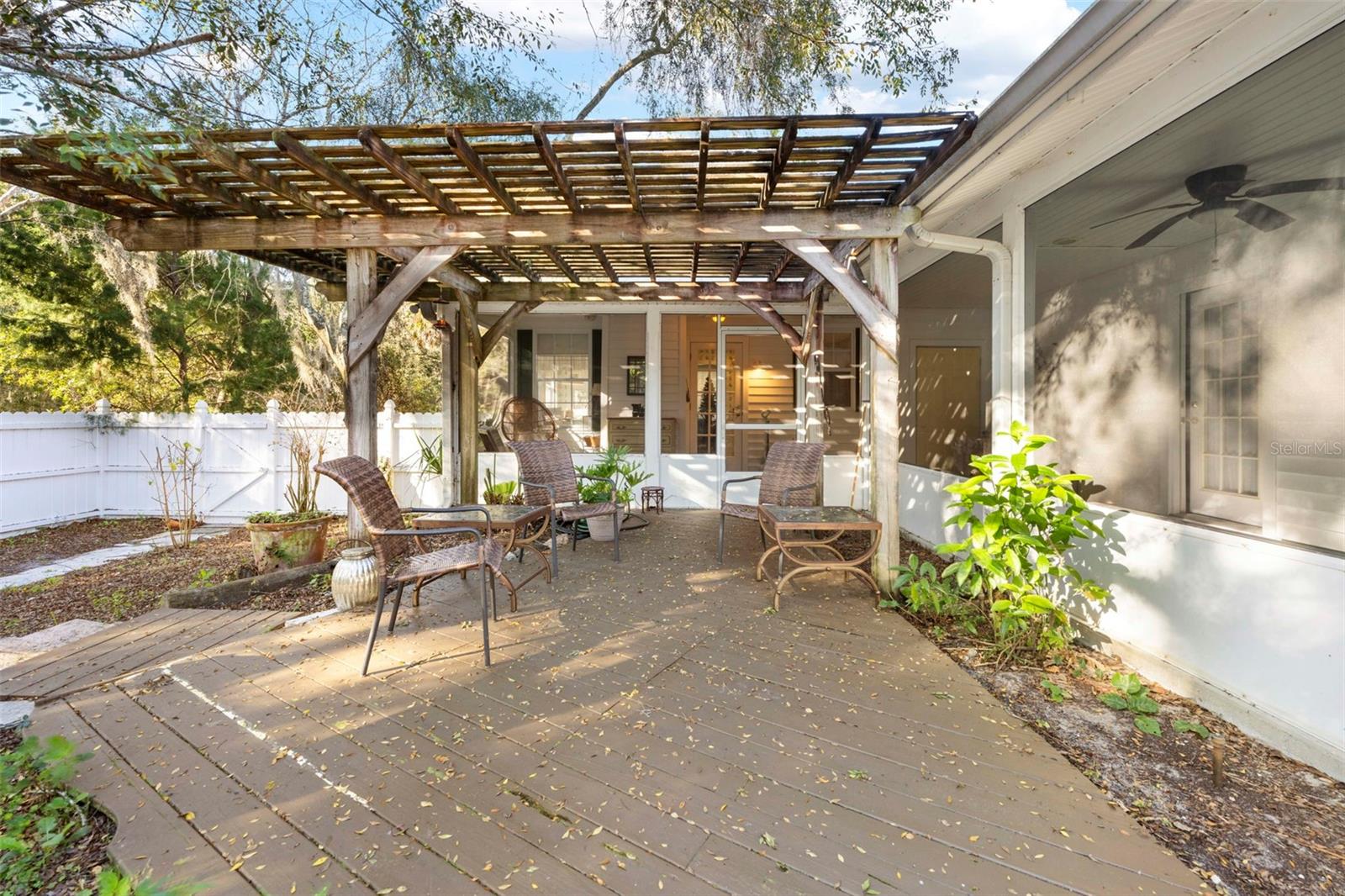 Image 13 of 63 For 16 52nd Street